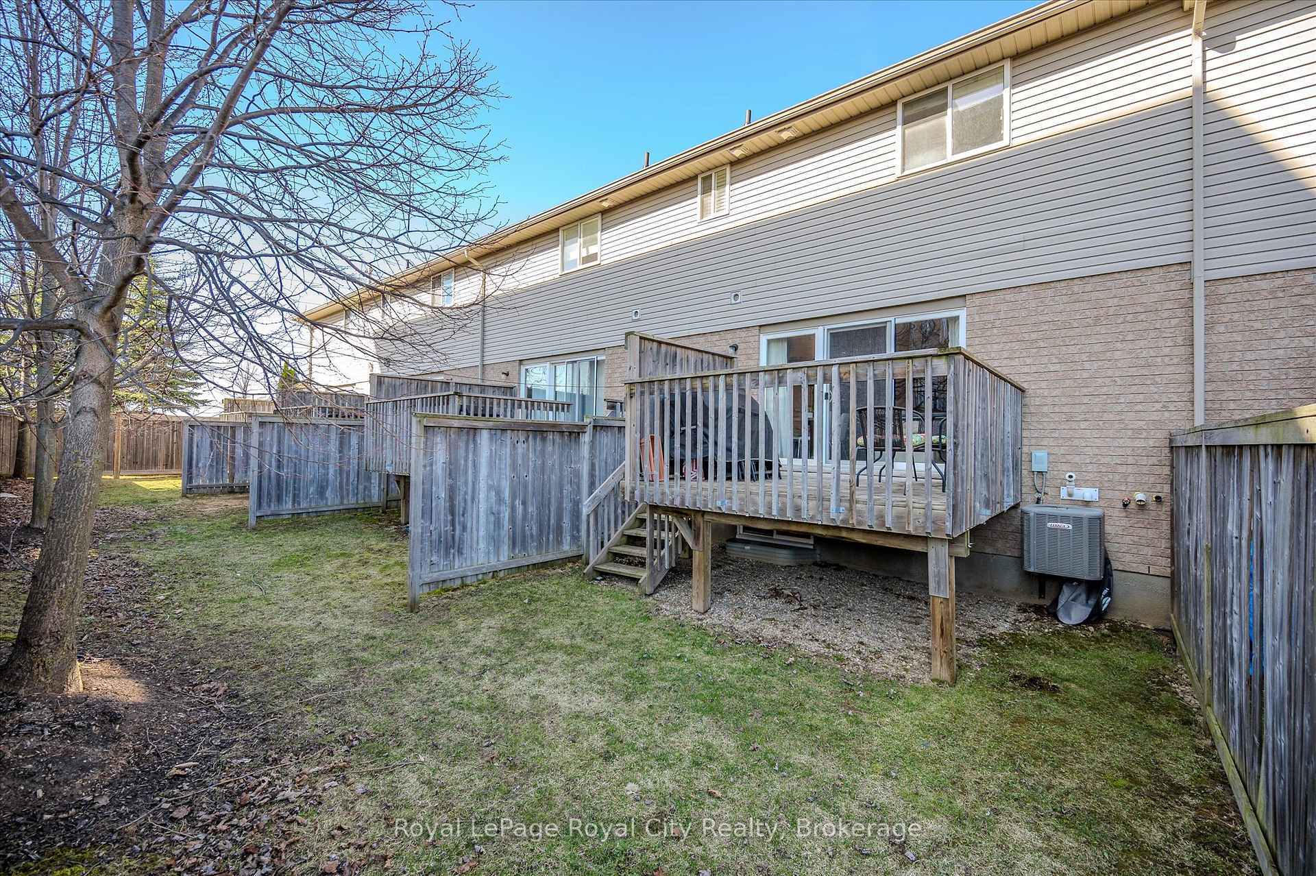 Photo 39 of Unit 4, 361 Arkell Road, Guelph, Pineridge/Westminster Woods — HOMEH