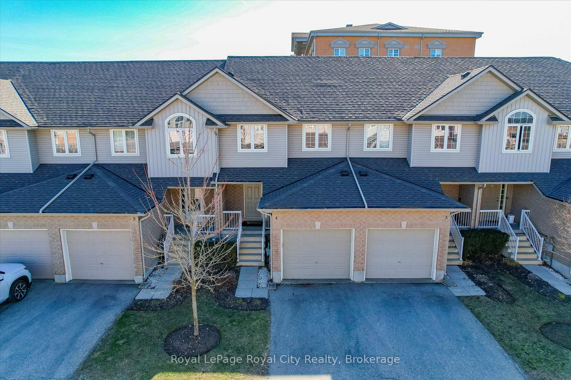 Photo 41 of Unit 4, 361 Arkell Road, Guelph, Pineridge/Westminster Woods — HOMEH