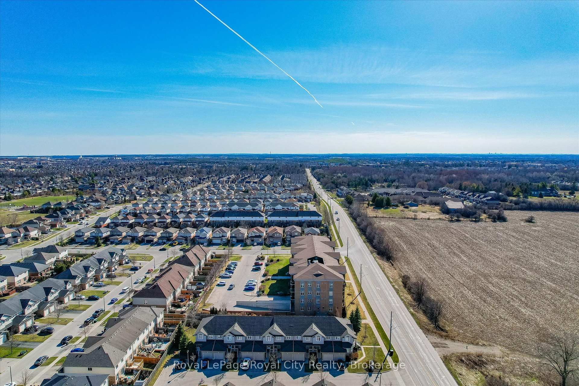 Photo 42 of Unit 4, 361 Arkell Road, Guelph, Pineridge/Westminster Woods — HOMEH