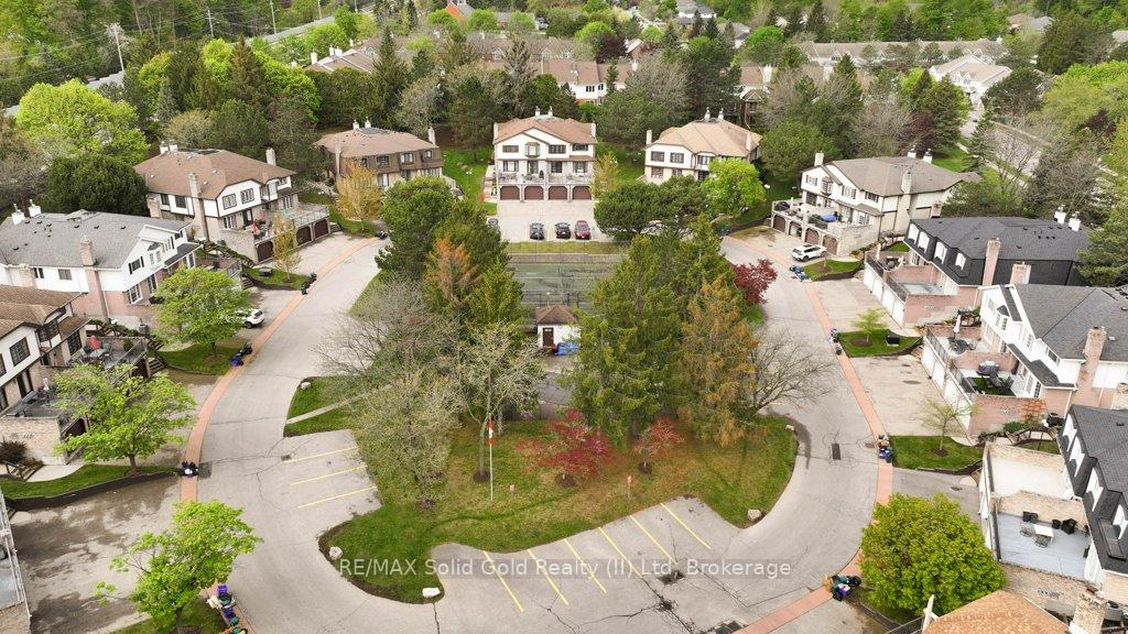 Photo 3 of Unit 2, 487 Beechwood Drive, Waterloo — HOMEH