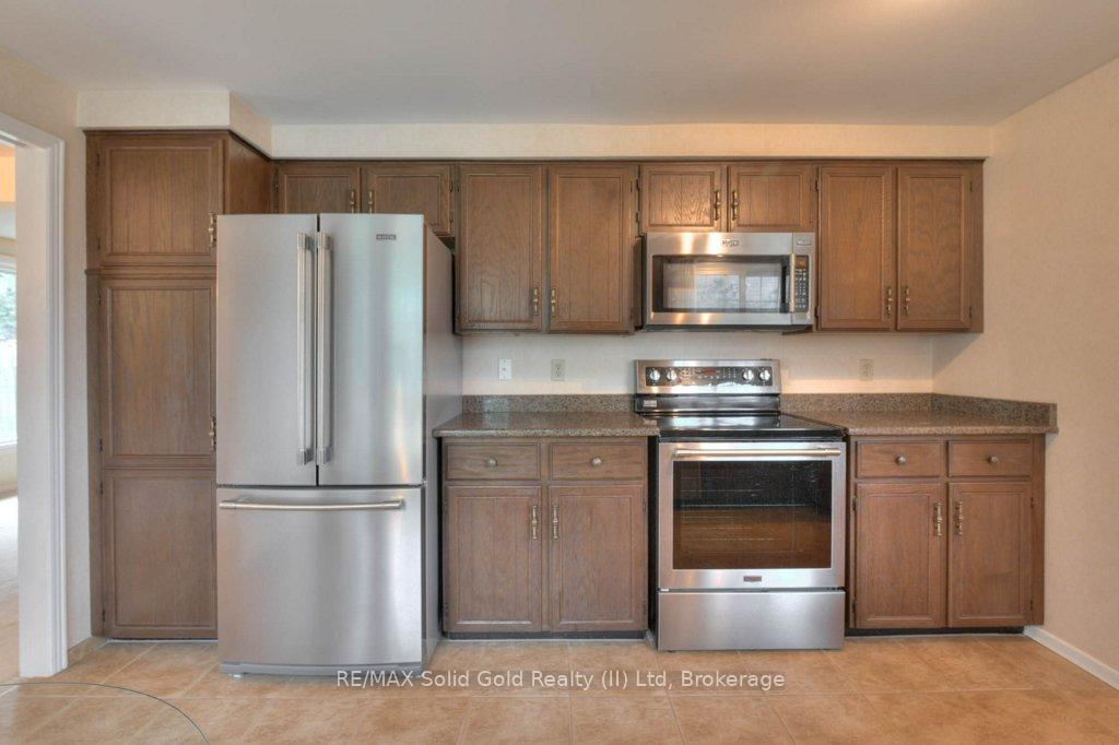 Photo 16 of Unit 2, 487 Beechwood Drive, Waterloo — HOMEH