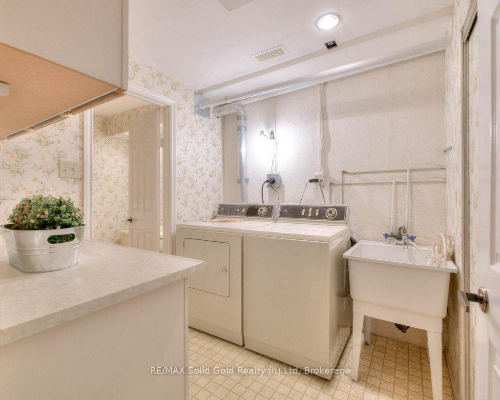 Photo 36 of Unit 2, 487 Beechwood Drive, Waterloo — HOMEH