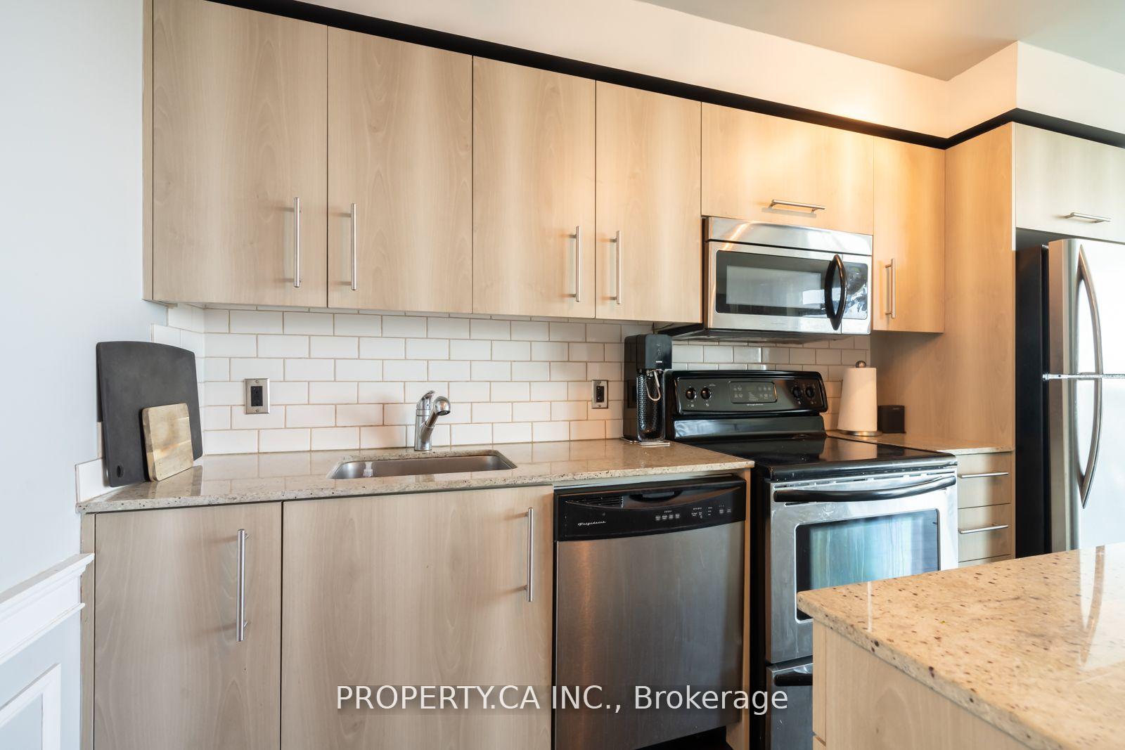 Photo 3 of Unit 1705, 1048 Broadview Avenue, Toronto, Broadview North — HOMEH