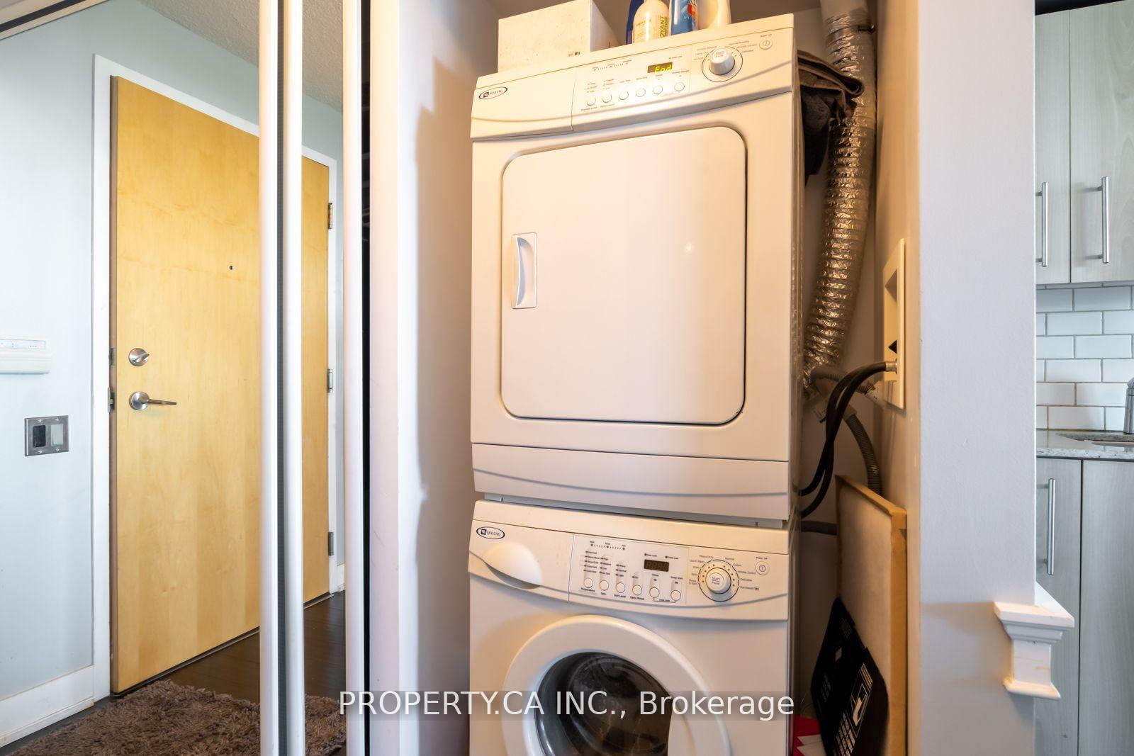 Photo 14 of Unit 1705, 1048 Broadview Avenue, Toronto, Broadview North — HOMEH