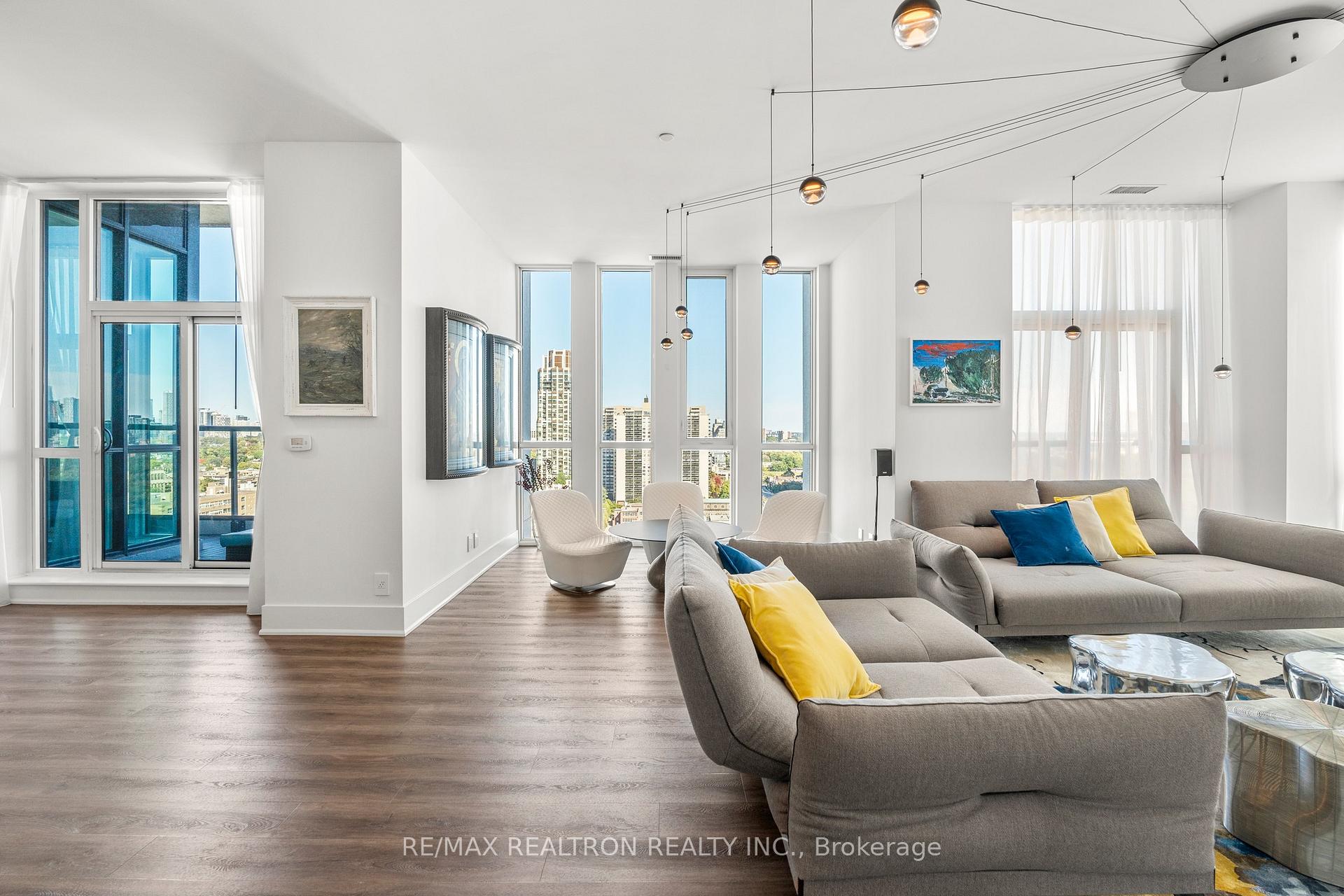 Photo 3 of Unit Ph02, 1486 Bathurst Street, Toronto, Forest Hill South — HOMEH