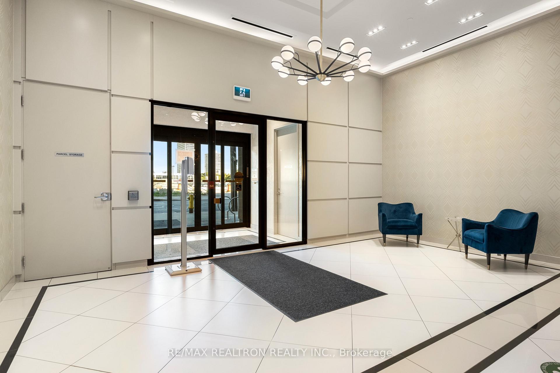 Photo 6 of Unit Ph02, 1486 Bathurst Street, Toronto, Forest Hill South — HOMEH