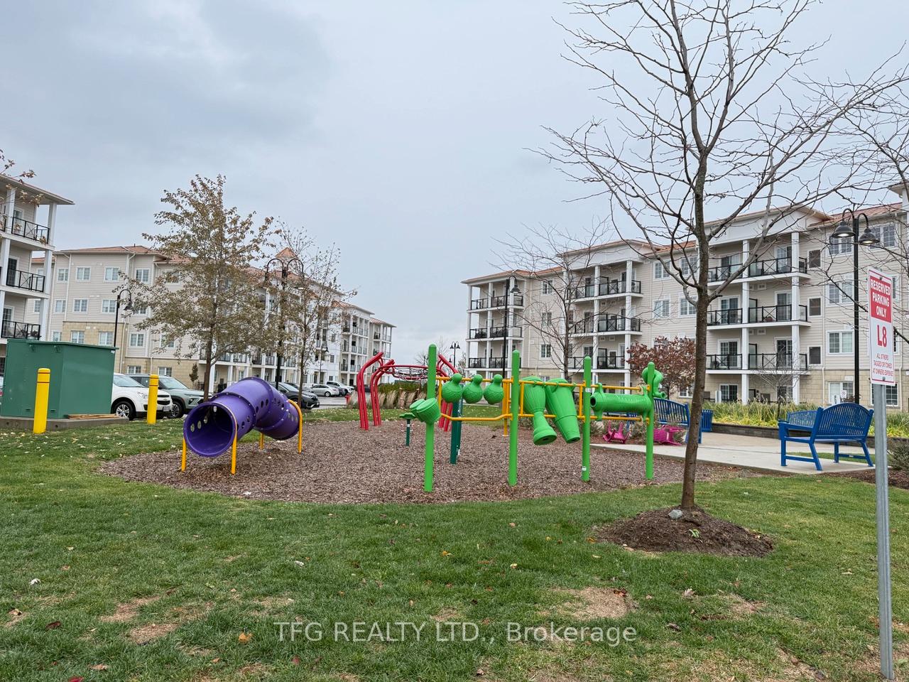 Photo 10 of Unit 110, 70 Shipway Drive, Clarington, Newcastle — HOMEH