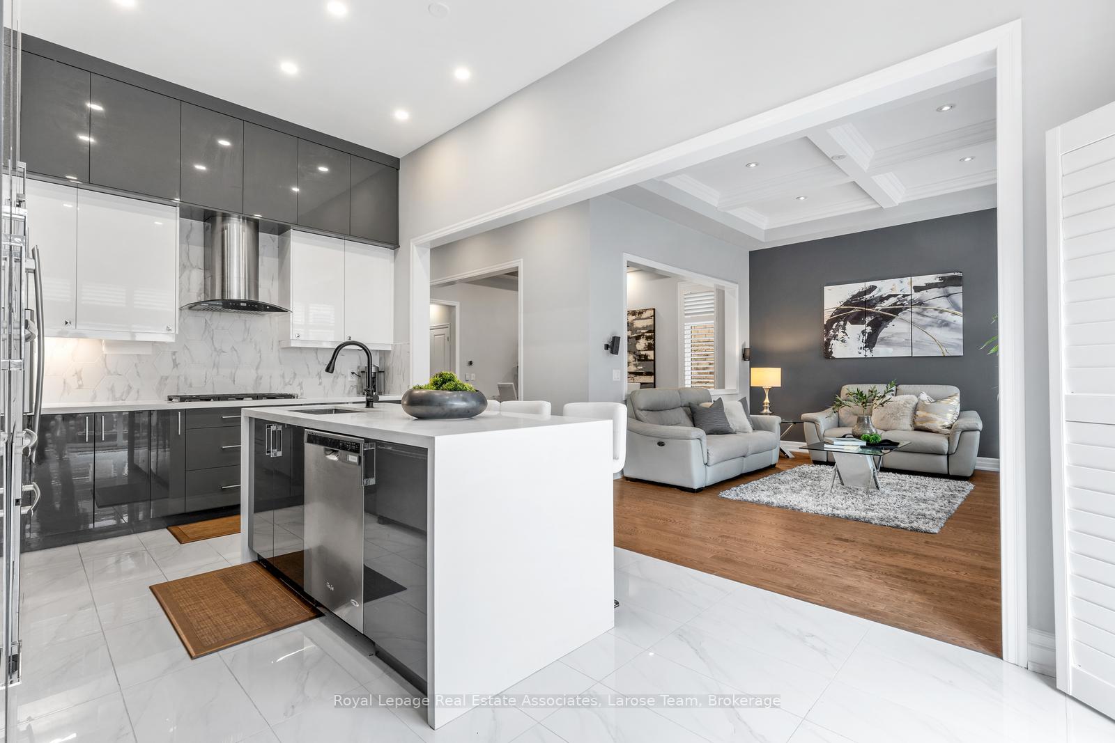 Photo 22 of 26 Perdita Road, Brampton, Bram West — HOMEH