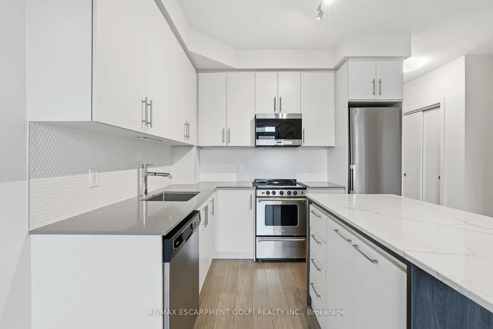 Photo 11 of Unit 416, 212 King William Street, Hamilton, Beasley — HOMEH