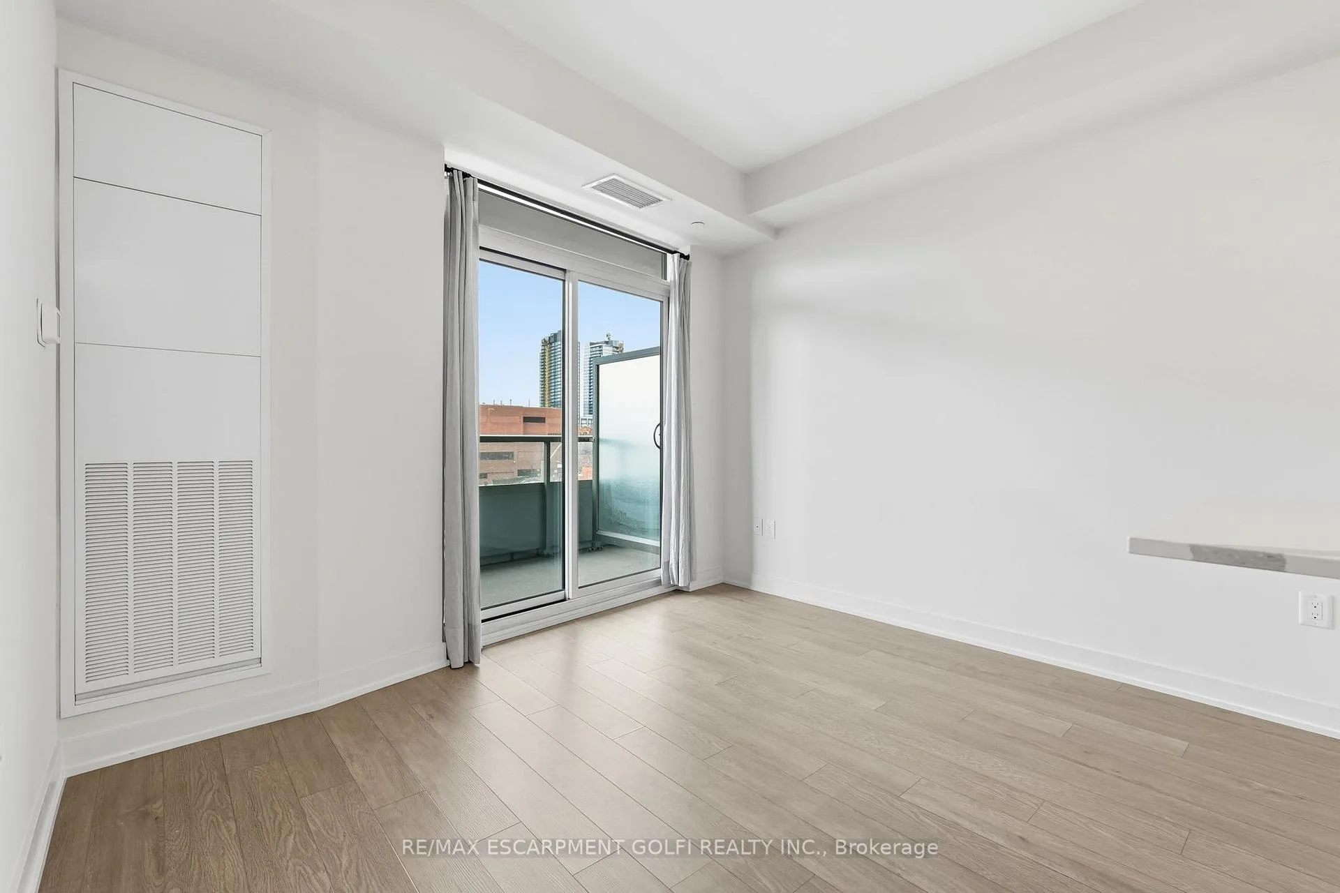 Photo 14 of Unit 416, 212 King William Street, Hamilton, Beasley — HOMEH