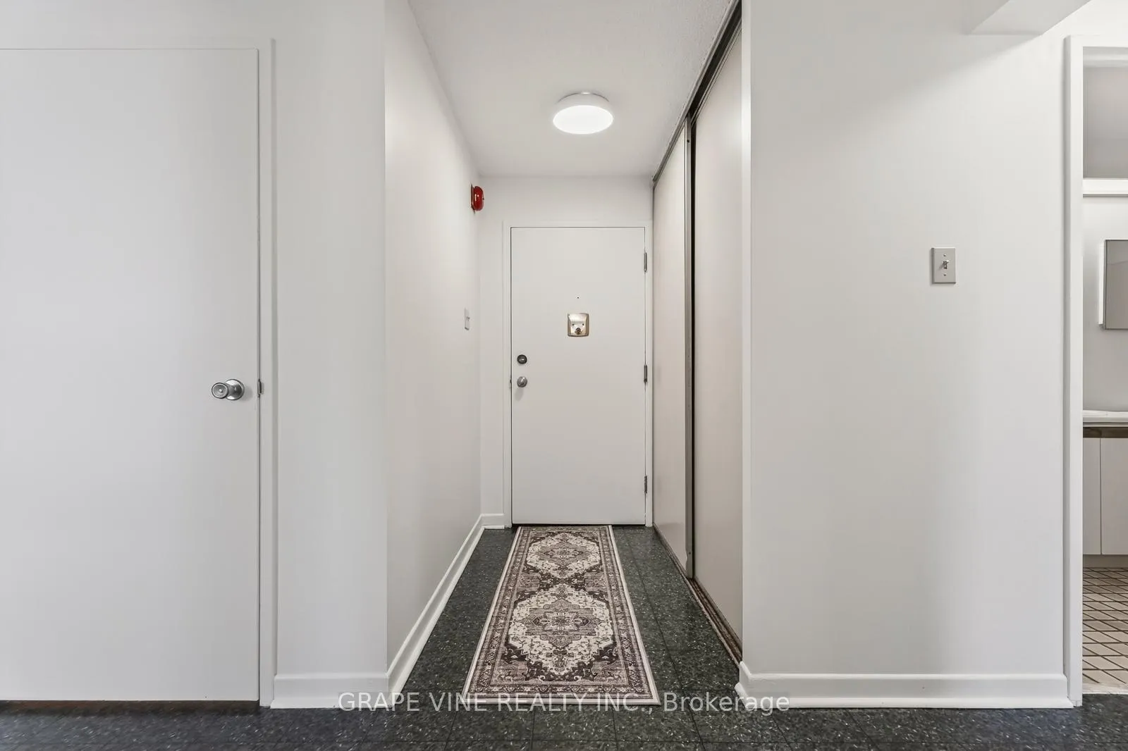 Photo 8 of Unit 102, 50 Burnside Avenue, Ottawa, Mechanicsville — HOMEH