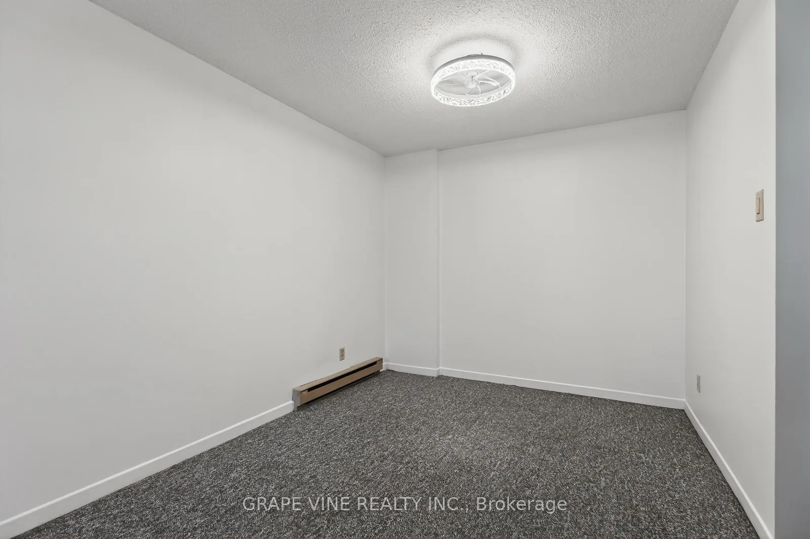 Photo 22 of Unit 102, 50 Burnside Avenue, Ottawa, Mechanicsville — HOMEH