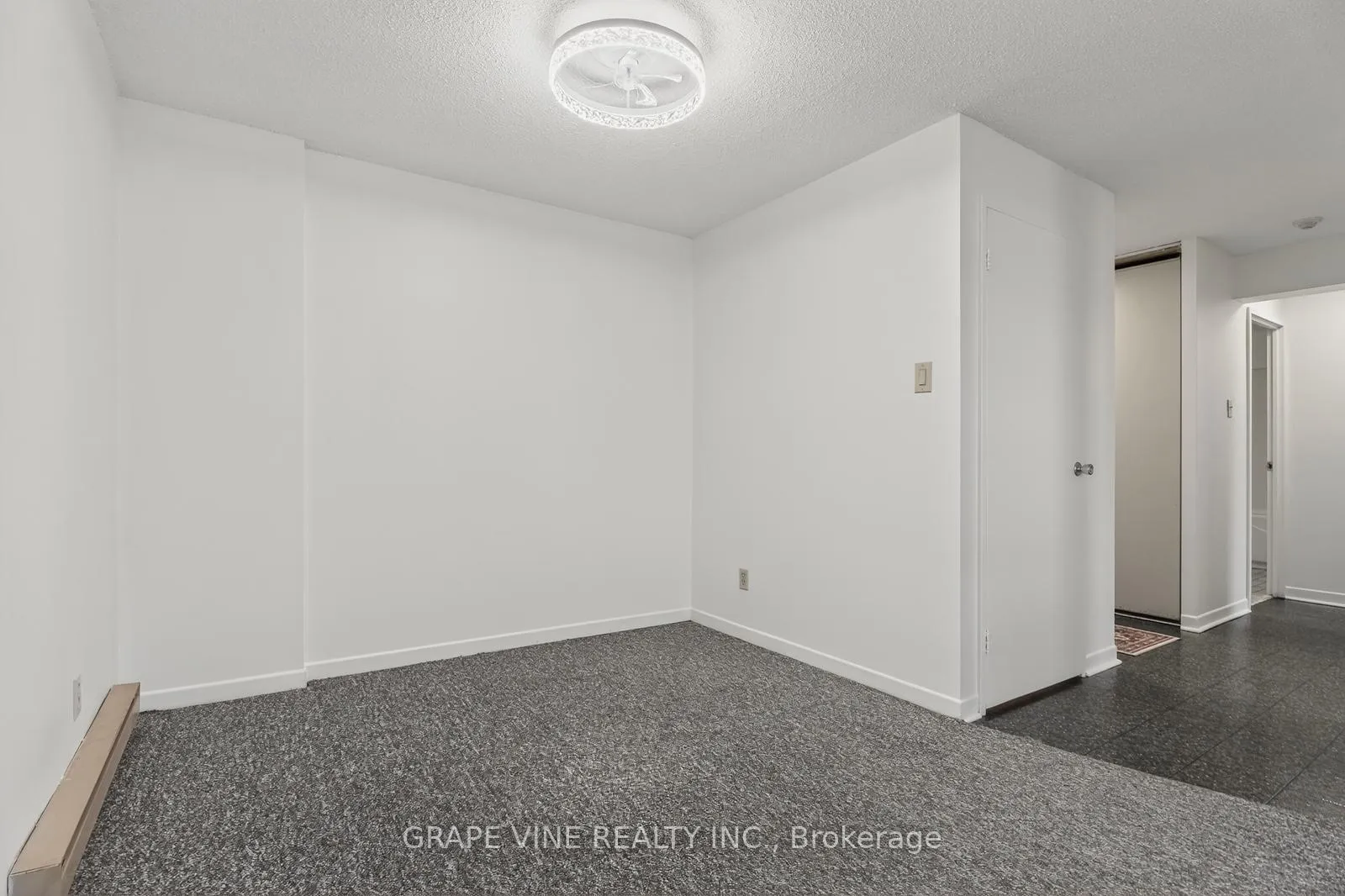 Photo 23 of Unit 102, 50 Burnside Avenue, Ottawa, Mechanicsville — HOMEH