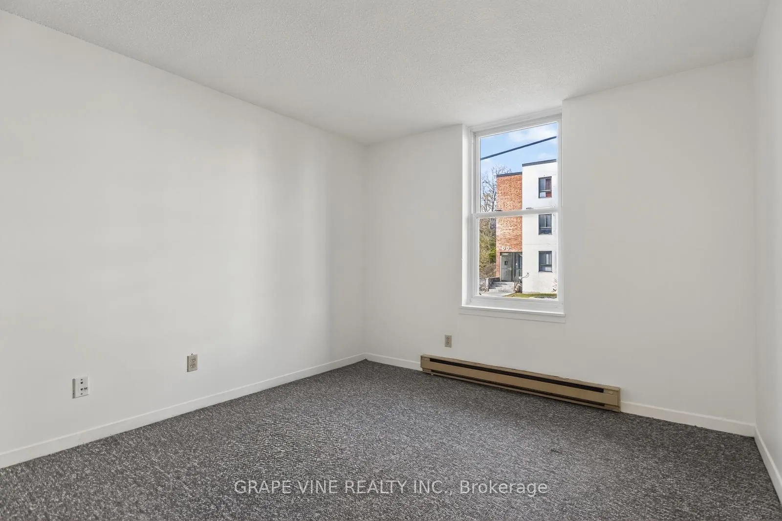 Photo 28 of Unit 102, 50 Burnside Avenue, Ottawa, Mechanicsville — HOMEH