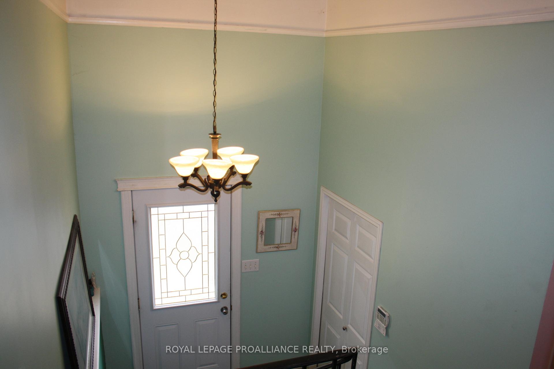 Photo 2 of 19 O'Hare Street, Belleville, Belleville Ward — HOMEH