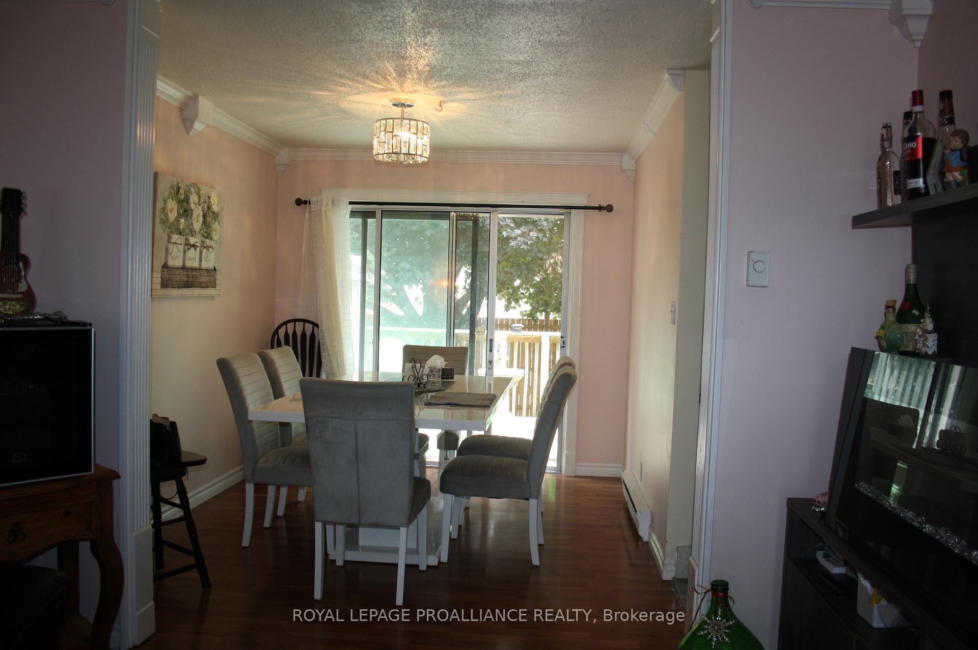 Photo 6 of 19 O'Hare Street, Belleville, Belleville Ward — HOMEH