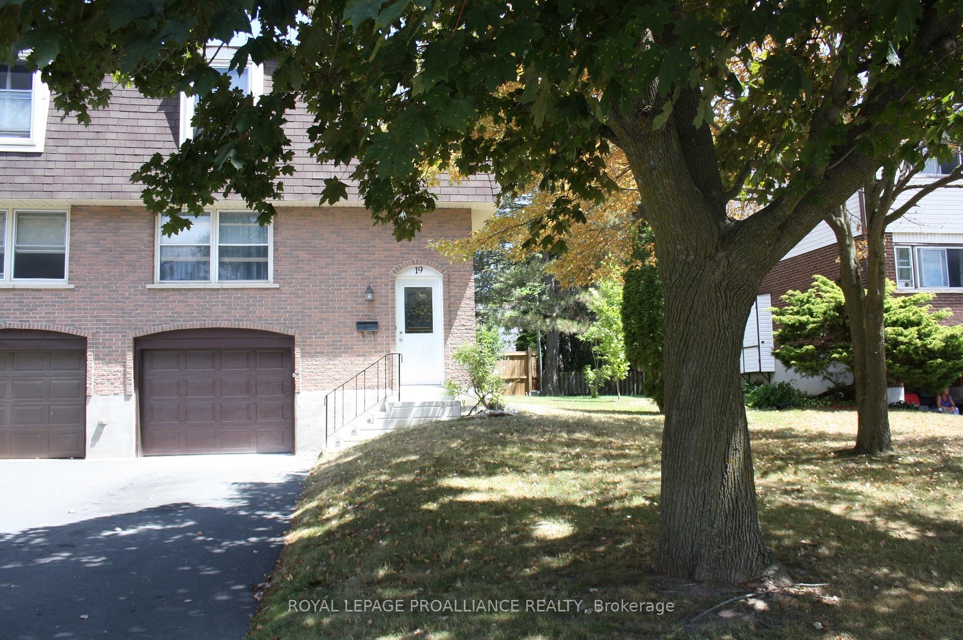 Photo 15 of 19 O'Hare Street, Belleville, Belleville Ward — HOMEH