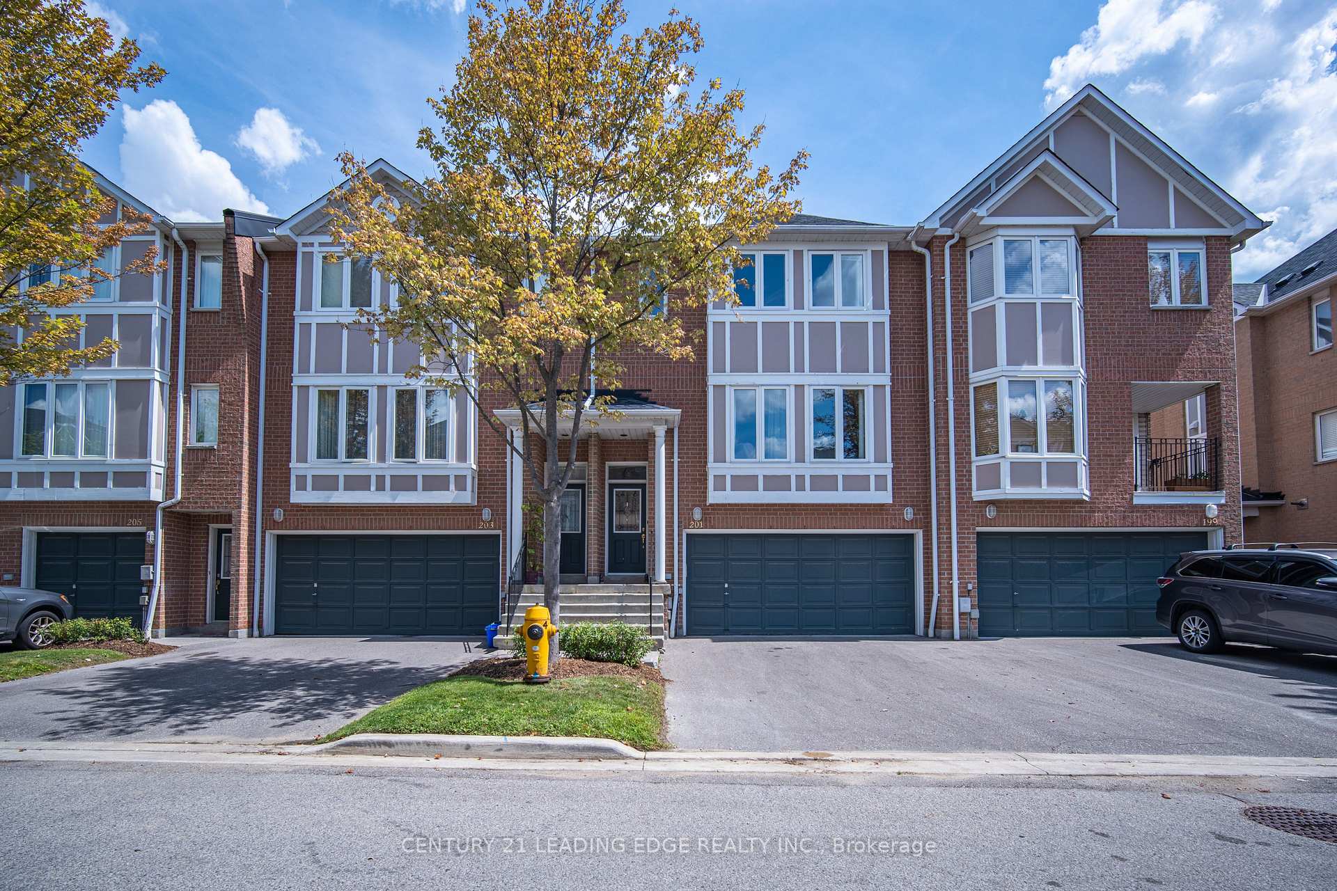 Front of Unit 201, 83 Mondeo Drive
