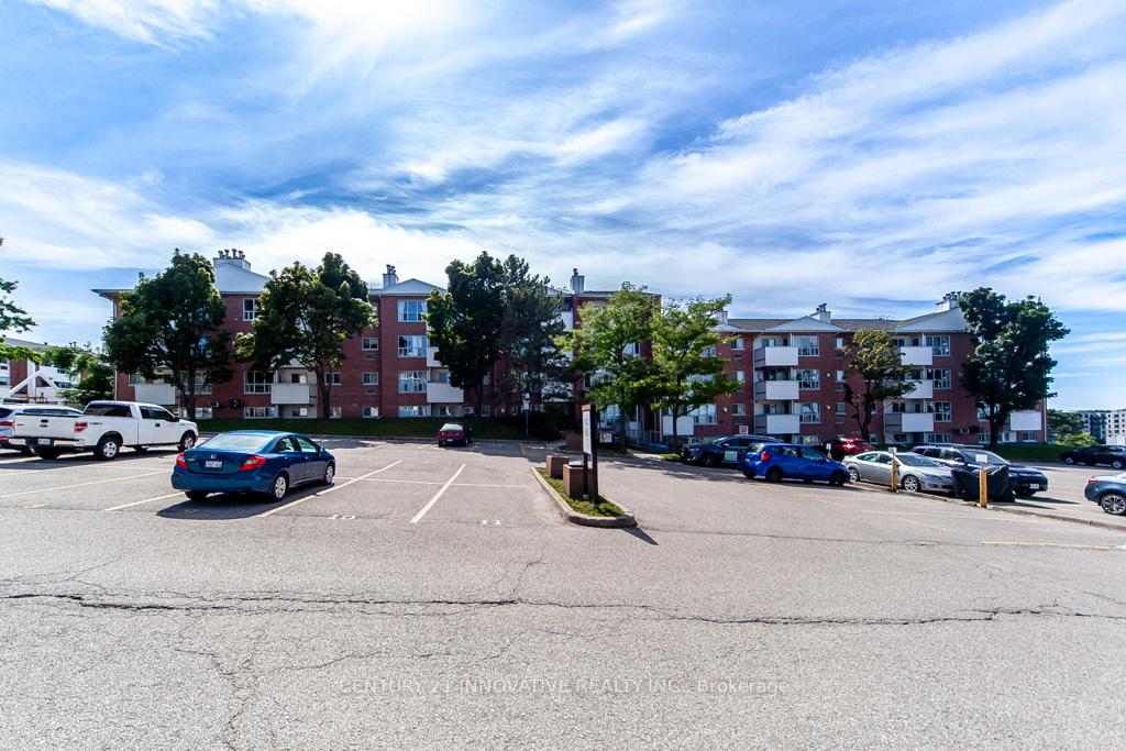 Photo 6 of Unit B03, 126 Bell Farm Road, Barrie, City Centre — HOMEH
