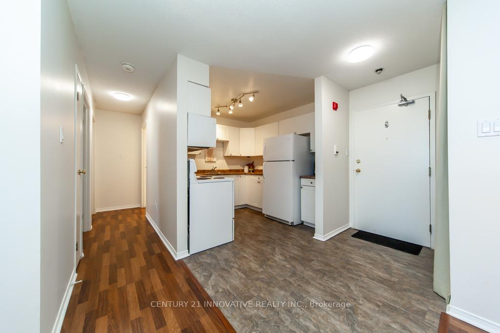 Photo 24 of Unit B03, 126 Bell Farm Road, Barrie, City Centre — HOMEH