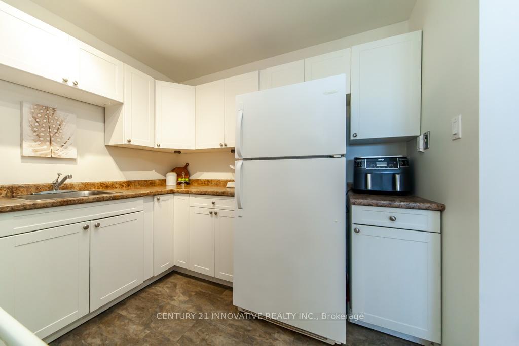 Photo 28 of Unit B03, 126 Bell Farm Road, Barrie, City Centre — HOMEH