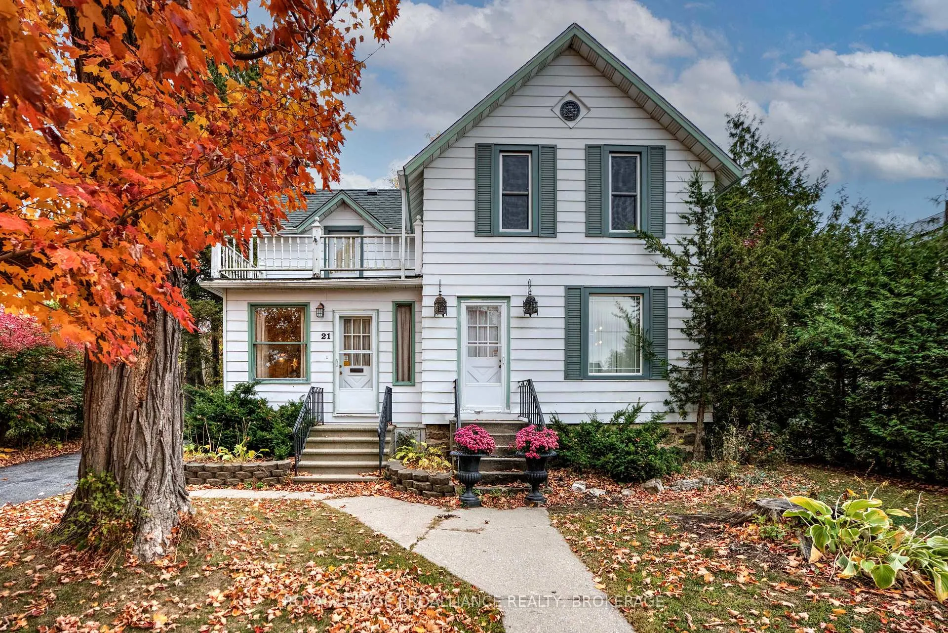 Photo 1 of 21 Osborne Street, Gananoque — HOMEH