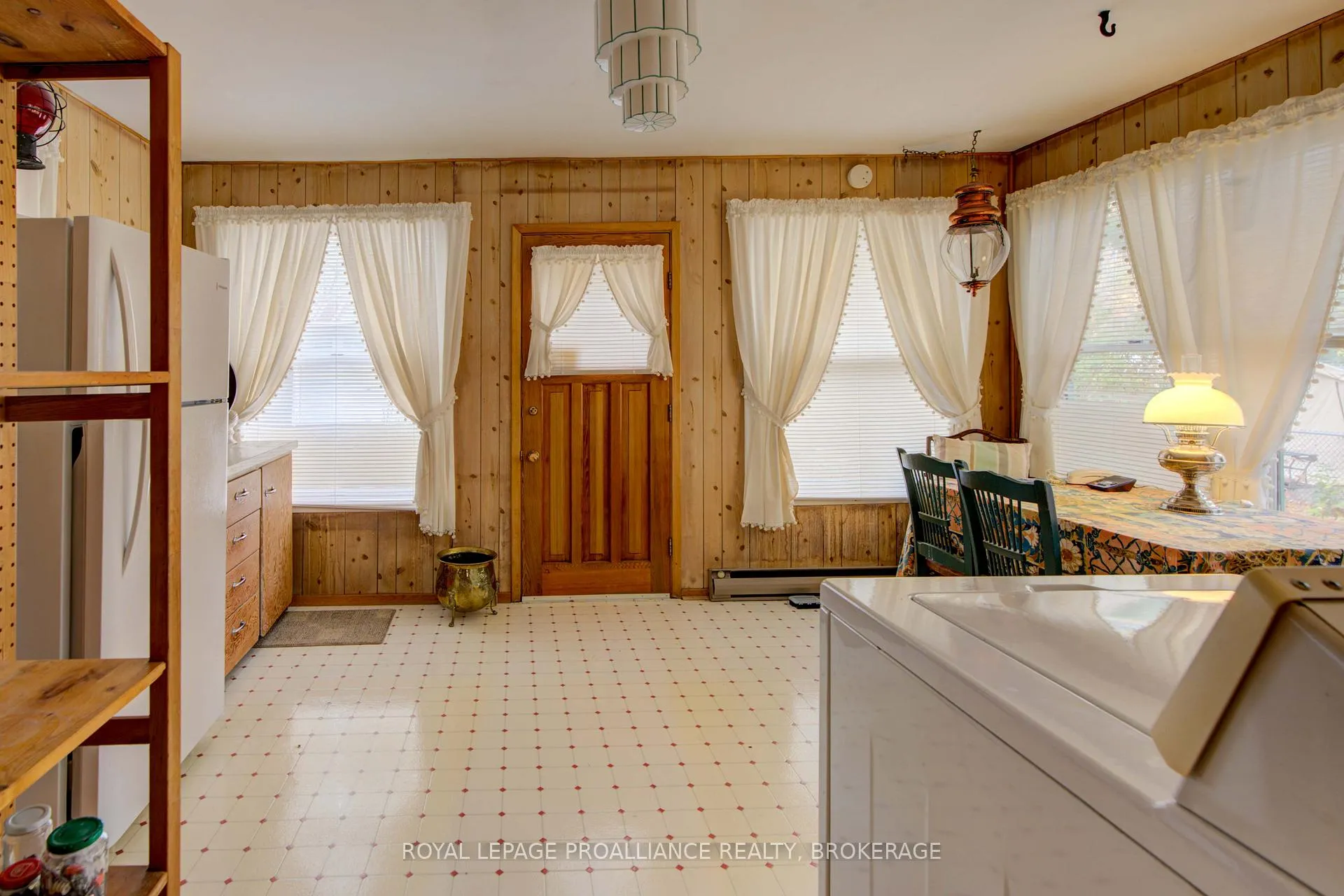 Photo 17 of 21 Osborne Street, Gananoque — HOMEH