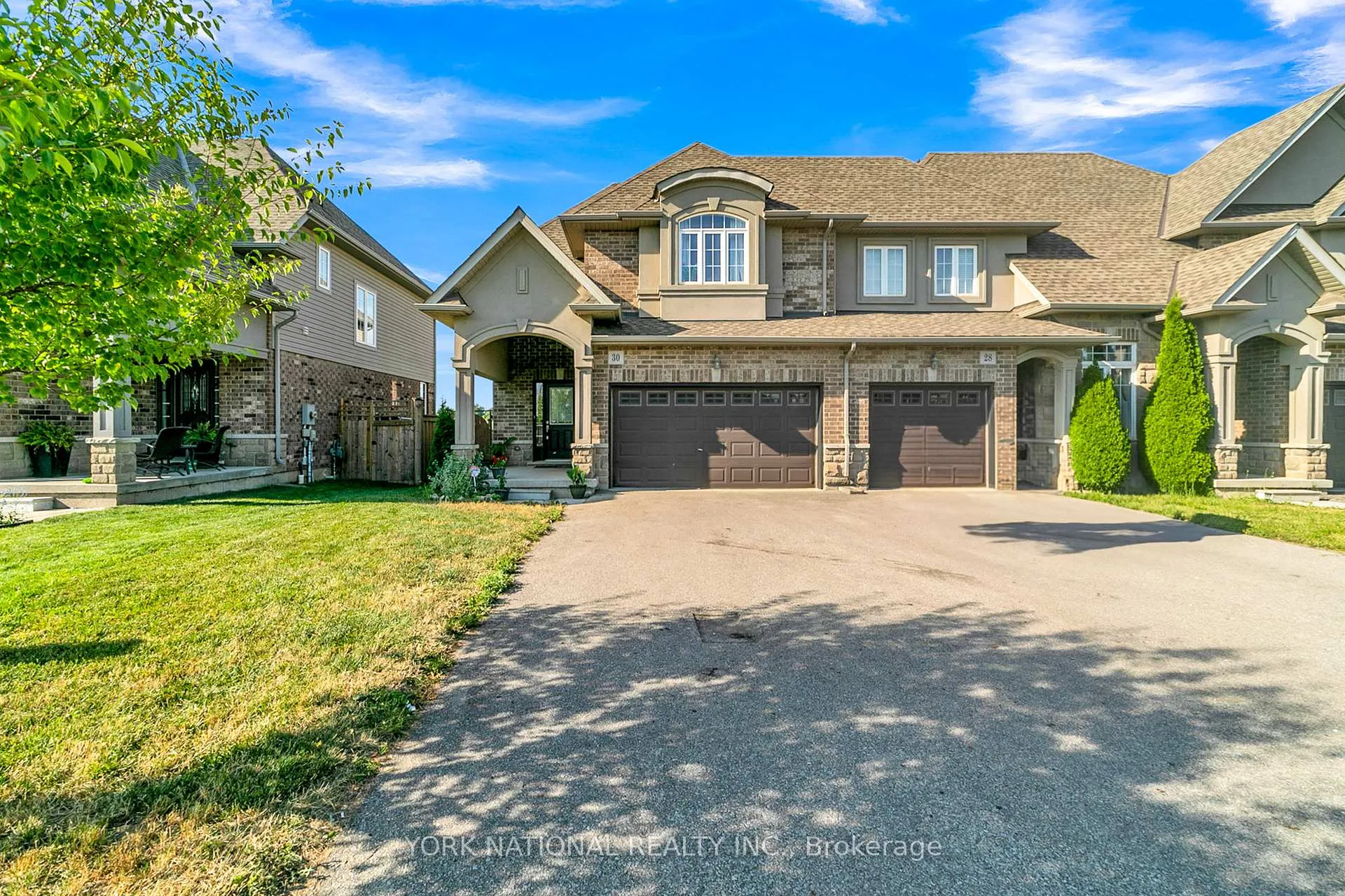 Photo 2 of 30 Madonna Drive S, Hamilton, Carpenter — HOMEH