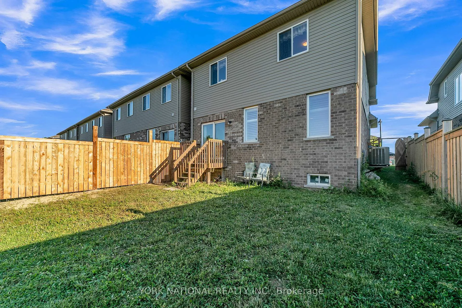 Photo 30 of 30 Madonna Drive S, Hamilton, Carpenter — HOMEH