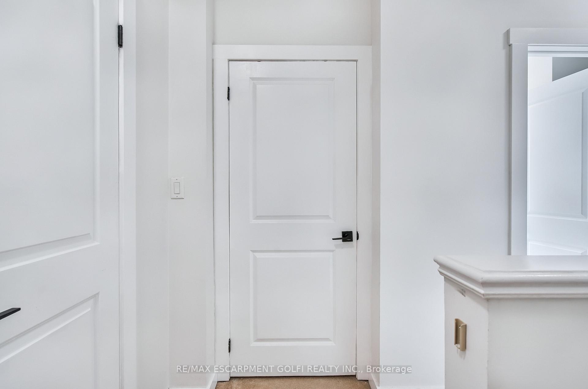 Photo 19 of Unit 16, 49 Ontario Street, Grimsby, Grimsby East — HOMEH