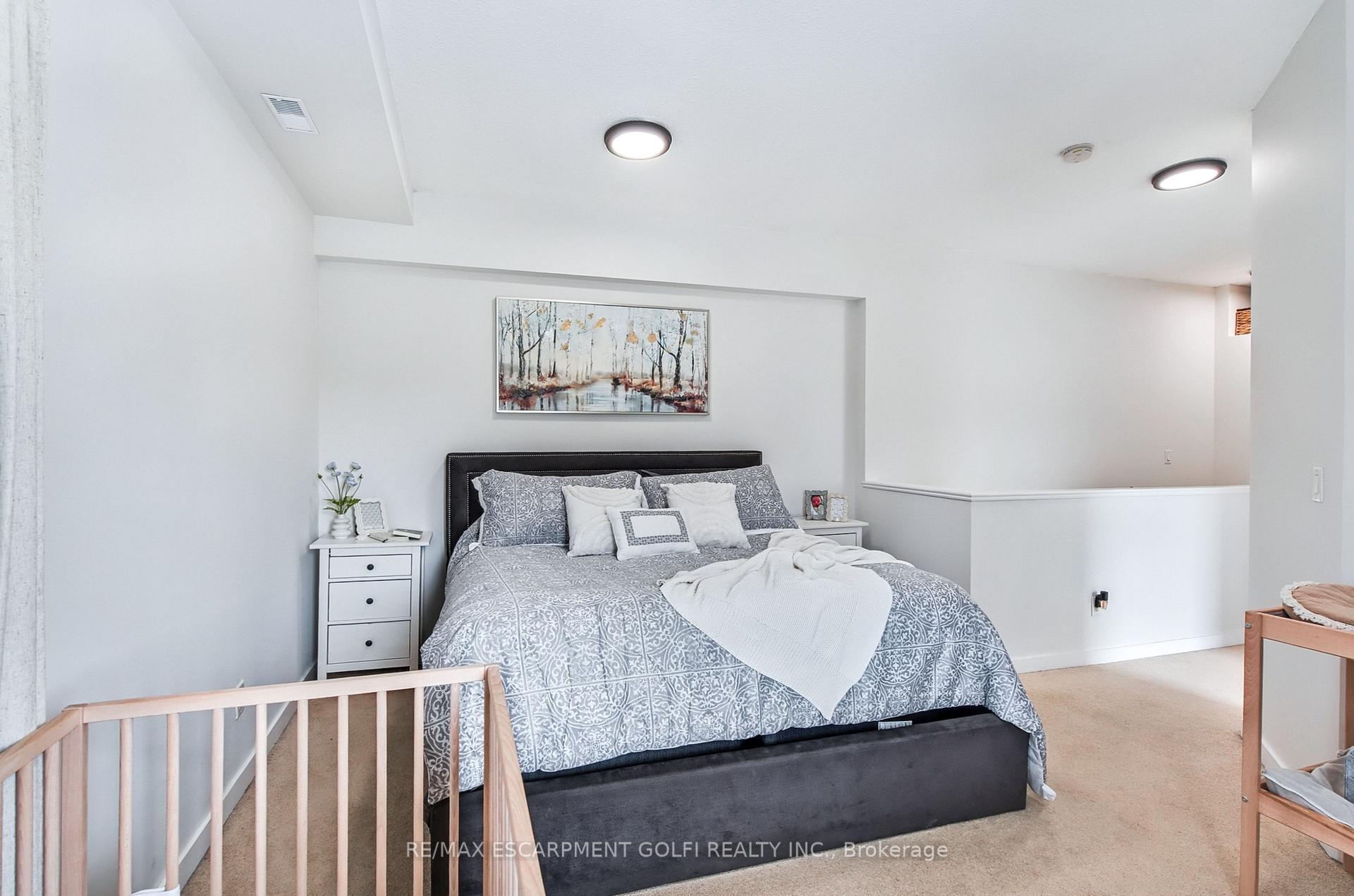 Photo 23 of Unit 16, 49 Ontario Street, Grimsby, Grimsby East — HOMEH