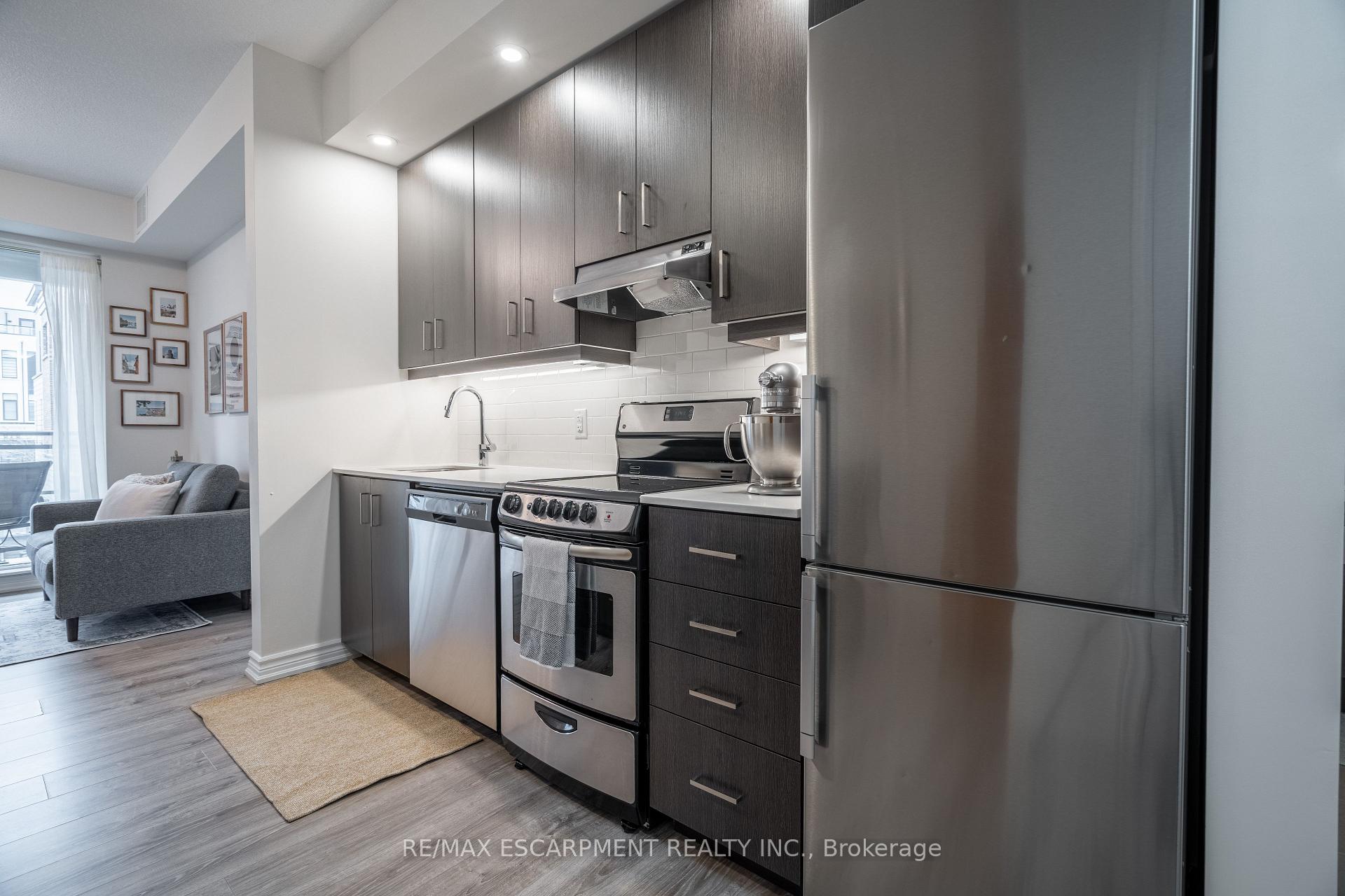 Photo 6 of Unit 208, 40 Esplanade Lane, Grimsby, Grimsby Beach — HOMEH