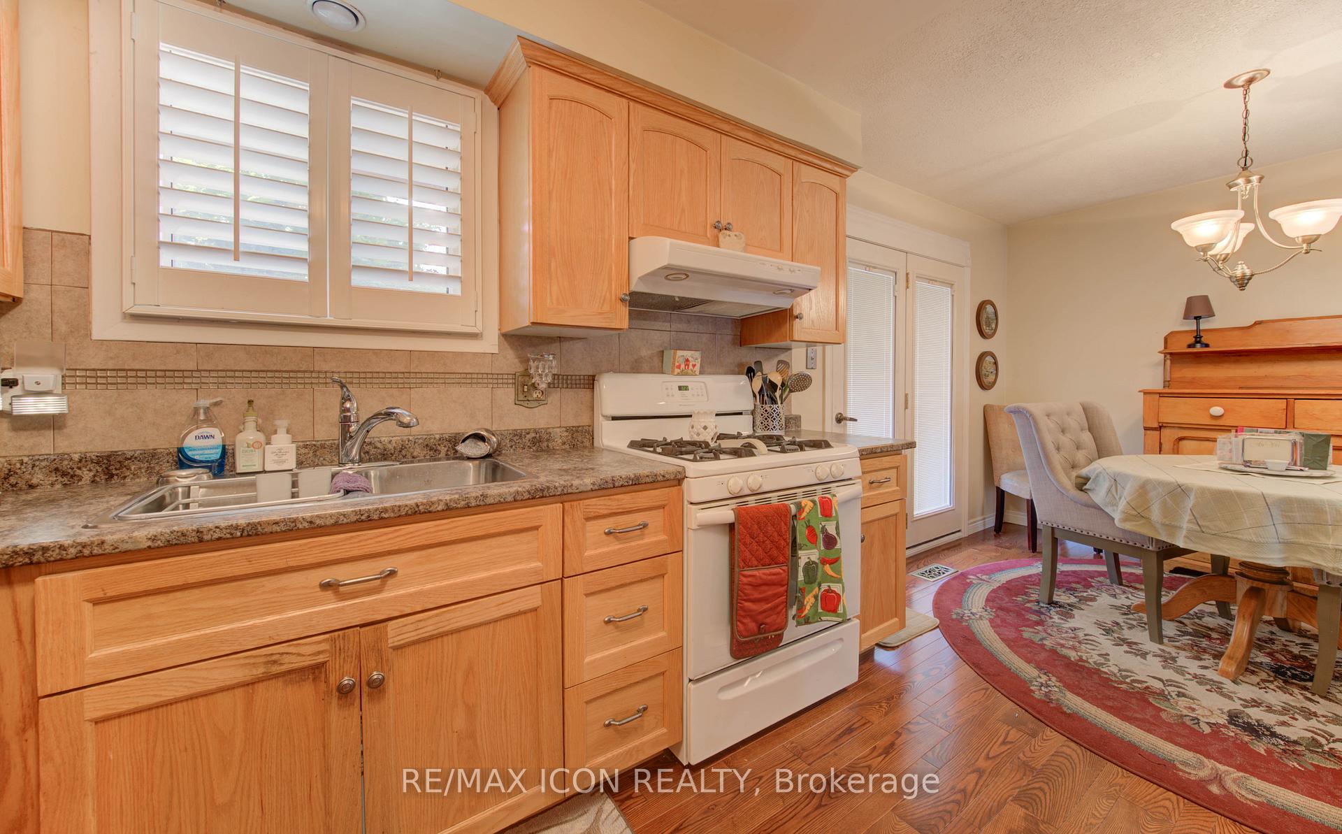 Photo 12 of Unit 57, 49 Cedarwoods Crescent, Kitchener — HOMEH