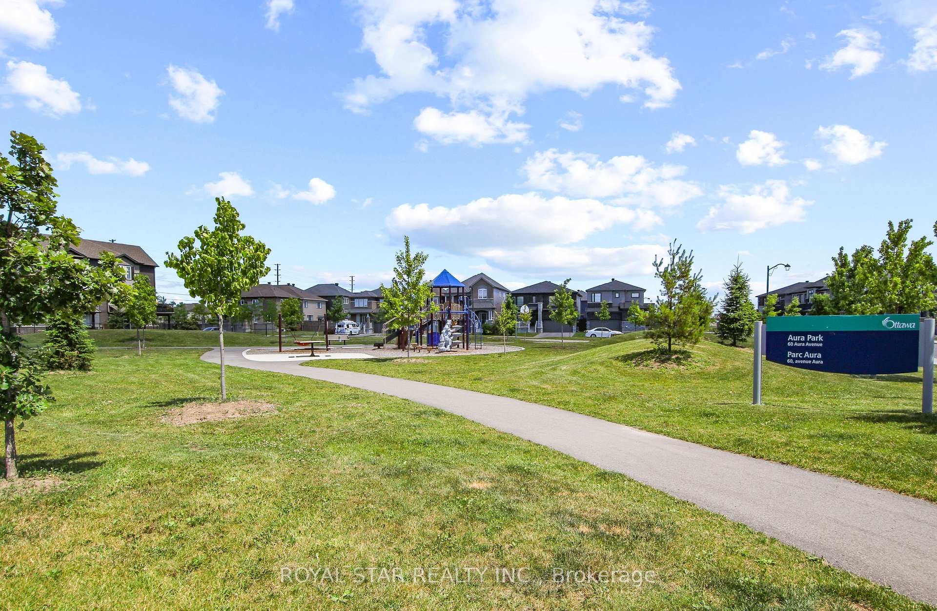 Photo 25 of 555 Clemency Crescent, Ottawa, Barrhaven - Heritage Park — HOMEH