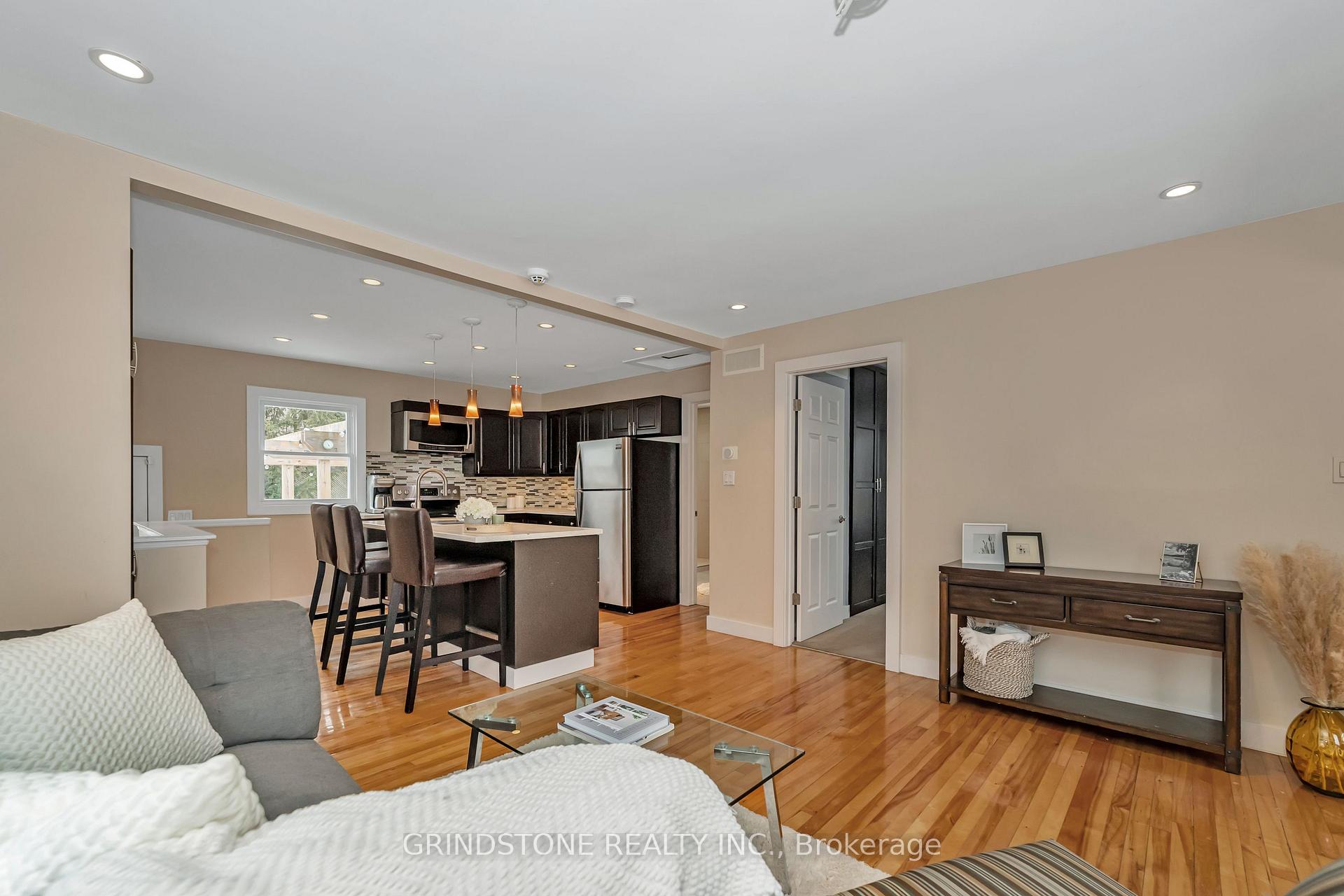 Photo 8 of 22 Marshall Avenue, Ottawa, Carlington — HOMEH
