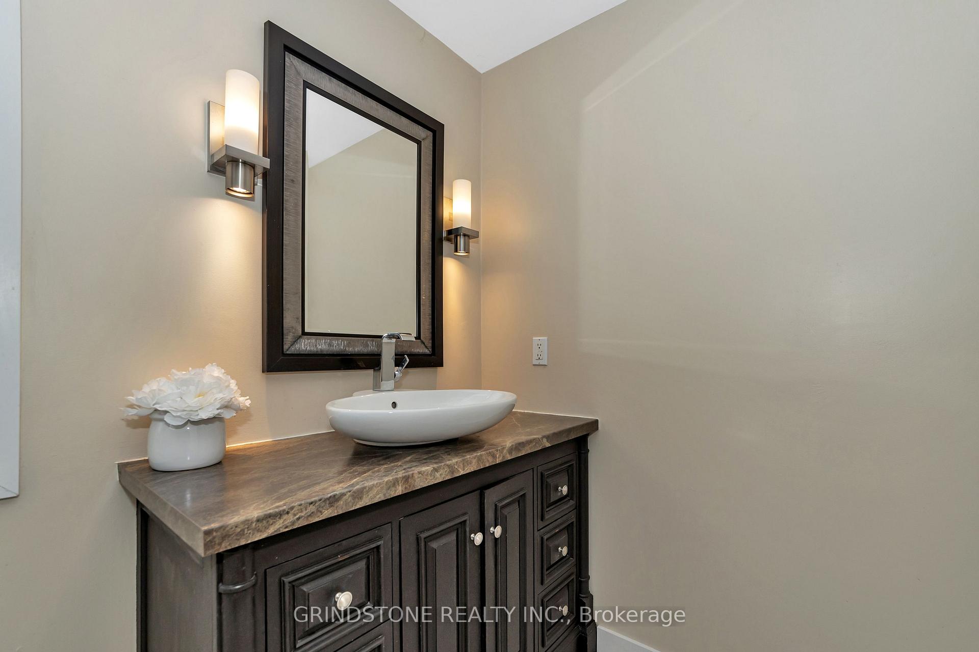 Photo 16 of 22 Marshall Avenue, Ottawa, Carlington — HOMEH