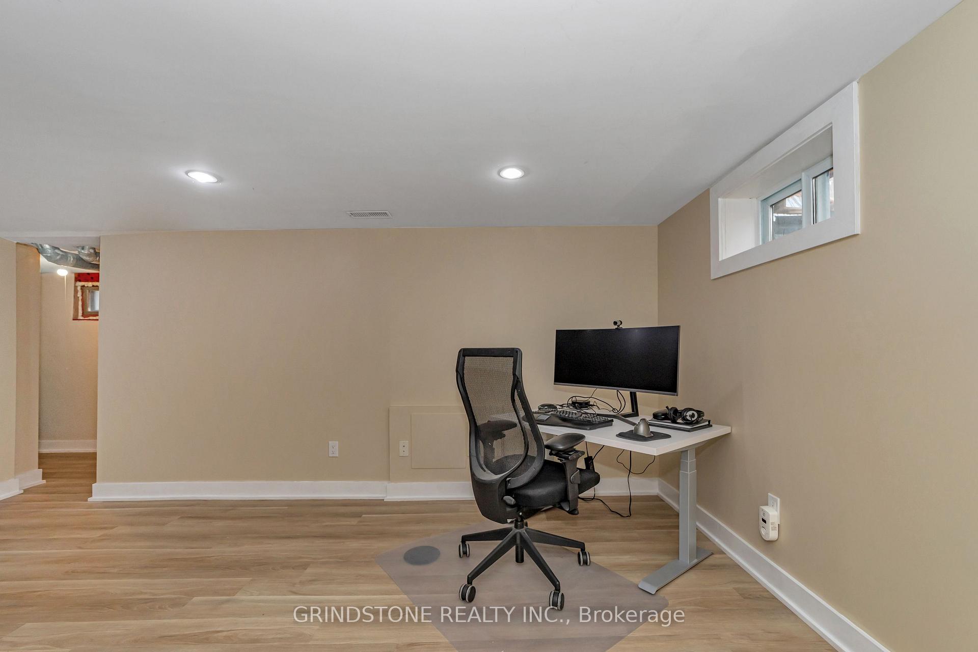 Photo 23 of 22 Marshall Avenue, Ottawa, Carlington — HOMEH