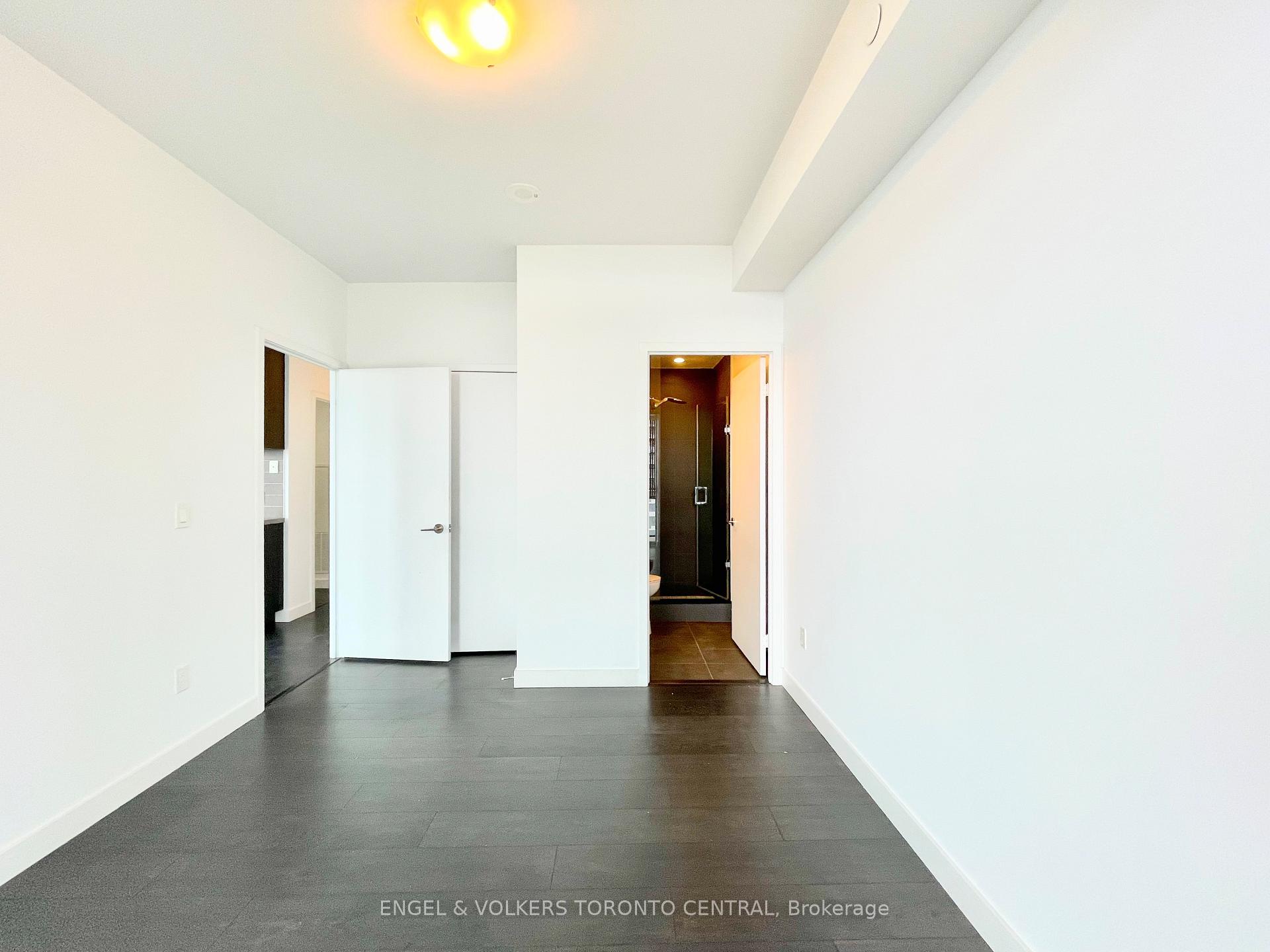 Photo 7 of Unit 3002, 8 Eglinton Avenue E, Toronto, Mount Pleasant West — HOMEH