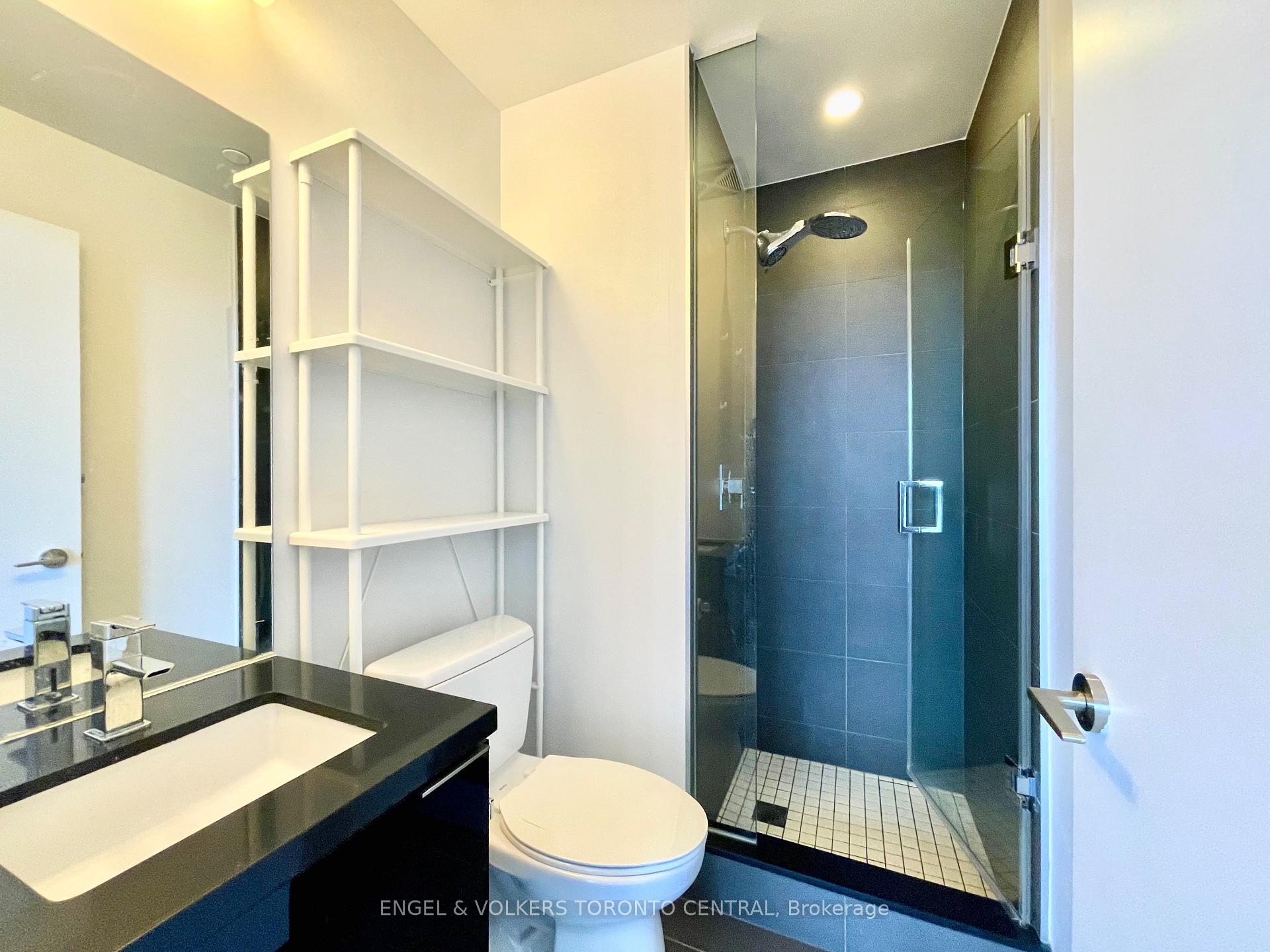Photo 11 of Unit 3002, 8 Eglinton Avenue E, Toronto, Mount Pleasant West — HOMEH