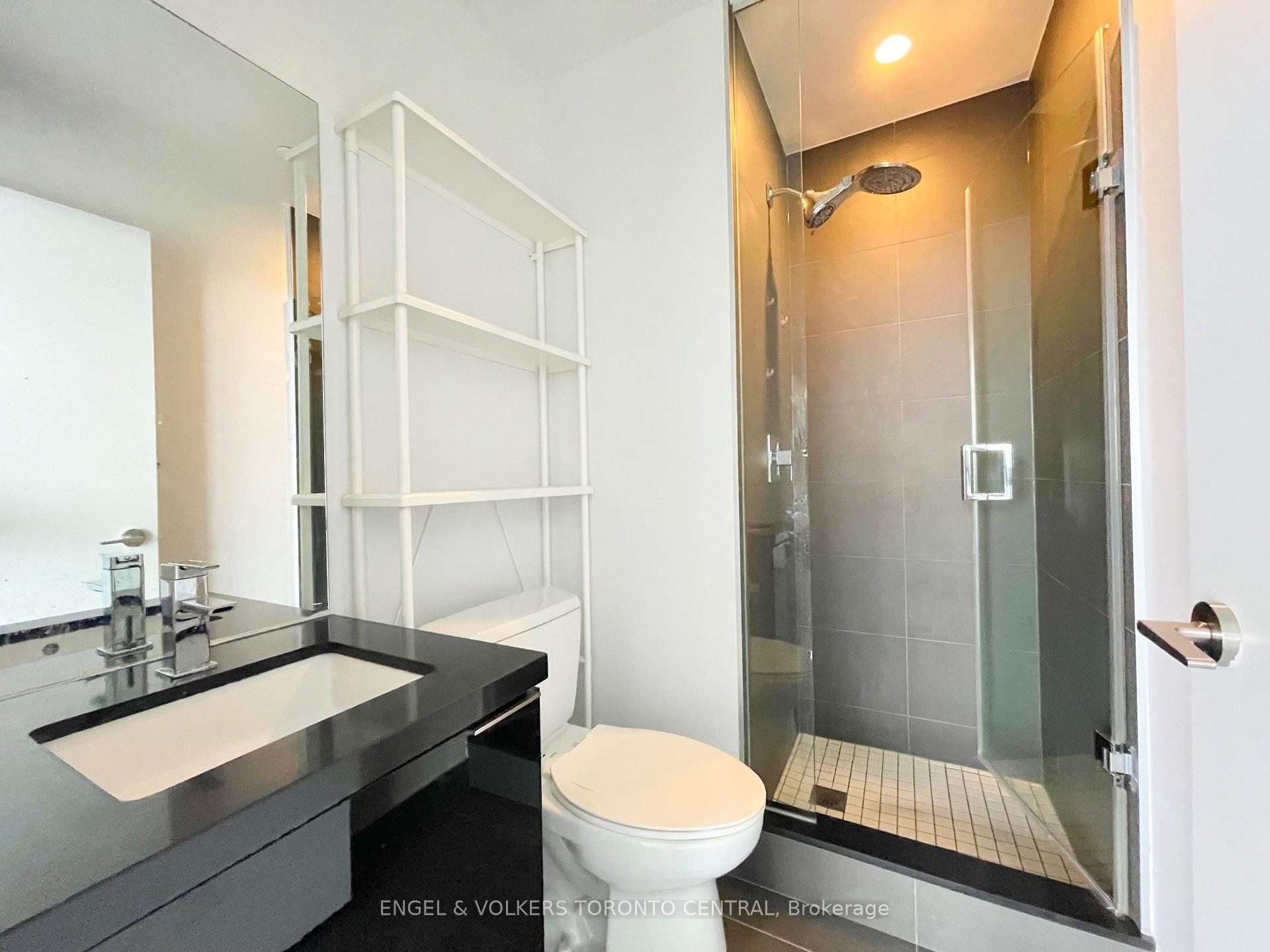 Photo 12 of Unit 3002, 8 Eglinton Avenue E, Toronto, Mount Pleasant West — HOMEH