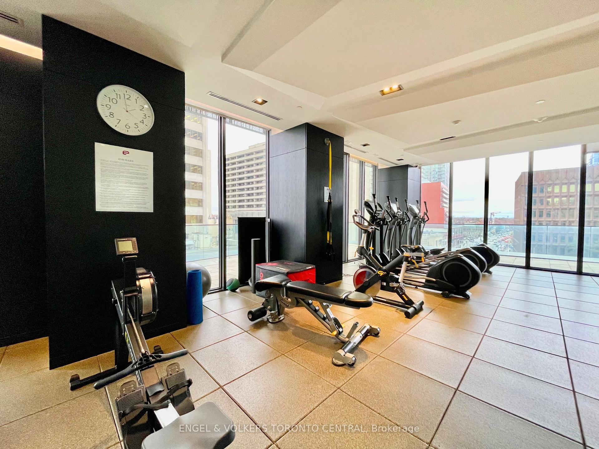 Photo 18 of Unit 3002, 8 Eglinton Avenue E, Toronto, Mount Pleasant West — HOMEH