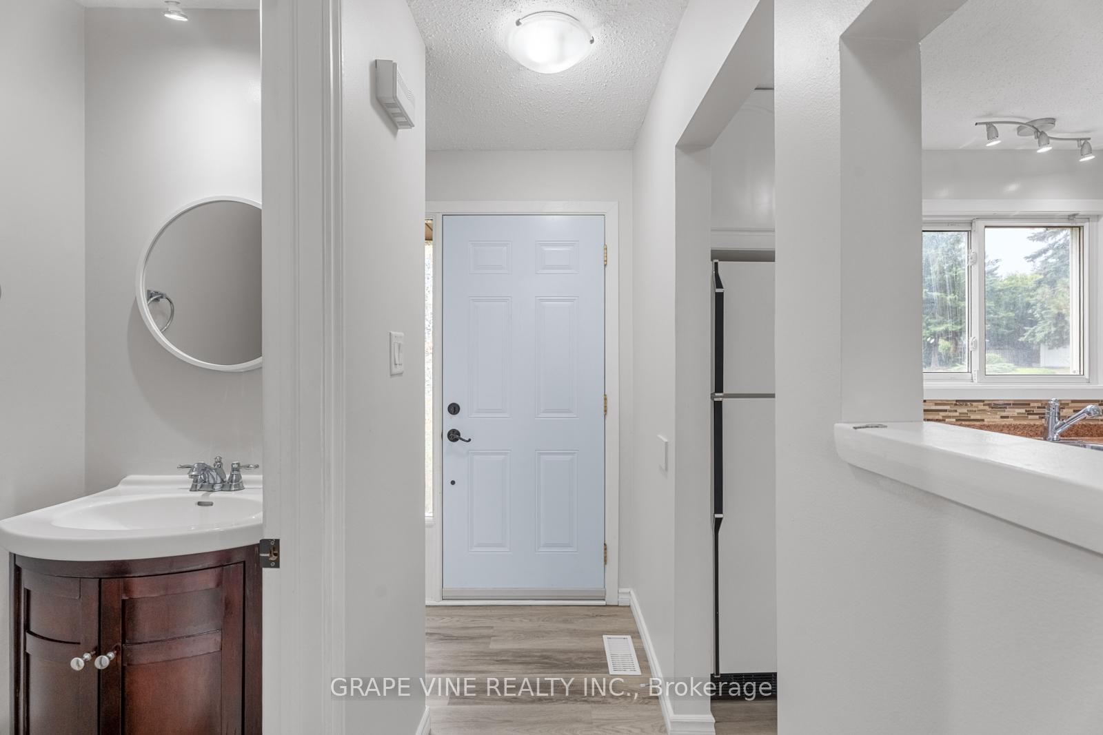 Photo 3 of Unit 55, 82 Chimo Drive, Ottawa, Kanata - Katimavik — HOMEH