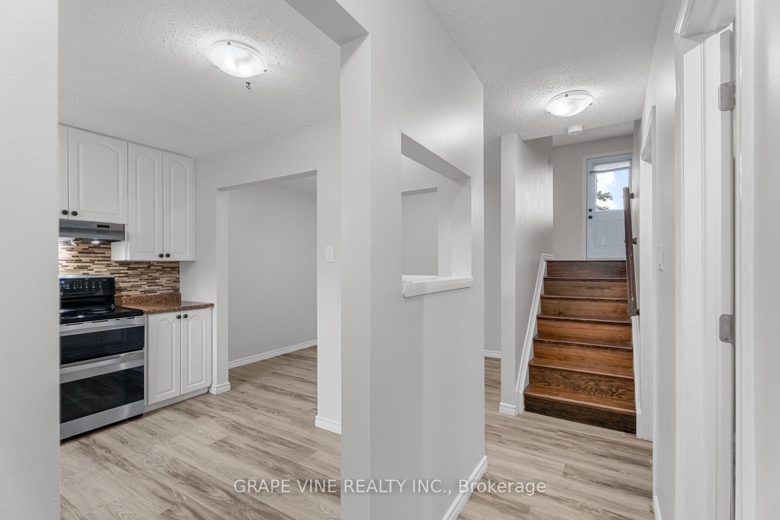 Photo 4 of Unit 55, 82 Chimo Drive, Ottawa, Kanata - Katimavik — HOMEH