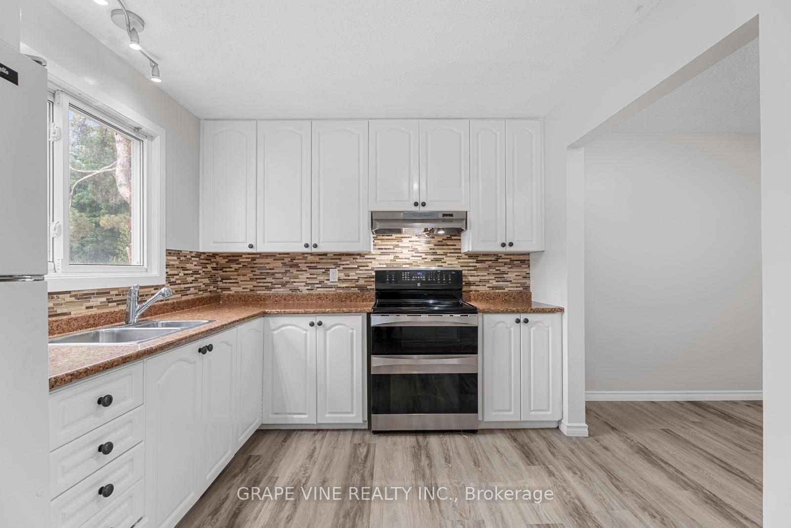 Photo 5 of Unit 55, 82 Chimo Drive, Ottawa, Kanata - Katimavik — HOMEH
