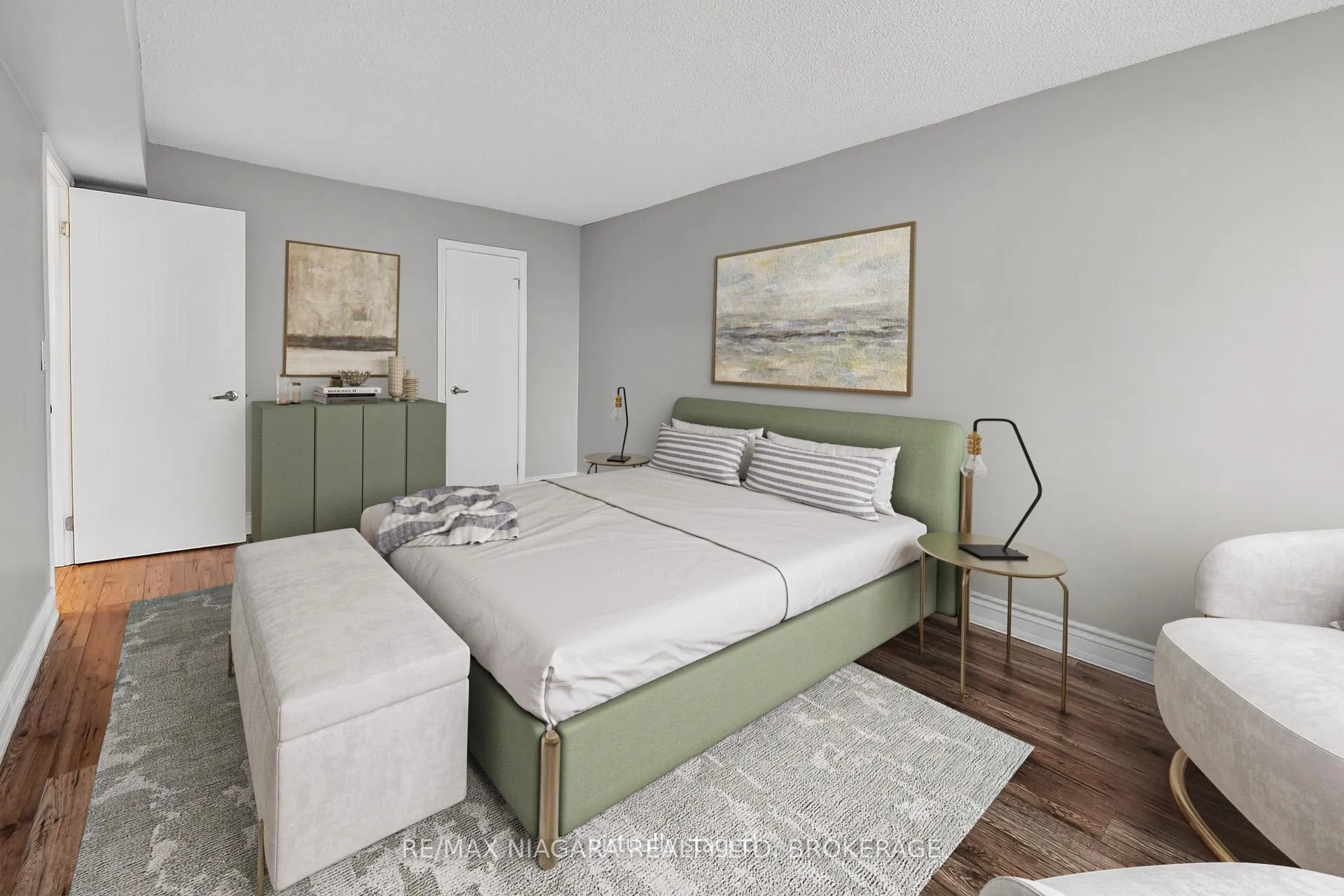 Photo 11 of Unit 911, 81 Scott Street, St. Catharines, Lakeport — HOMEH