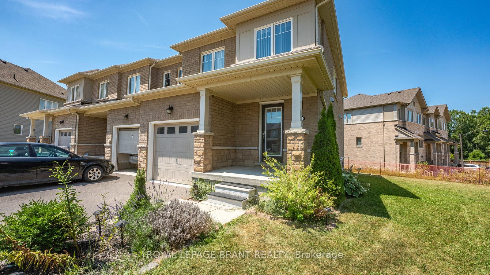 Photo 7 of 18 Butcher Crescent, Brantford — HOMEH