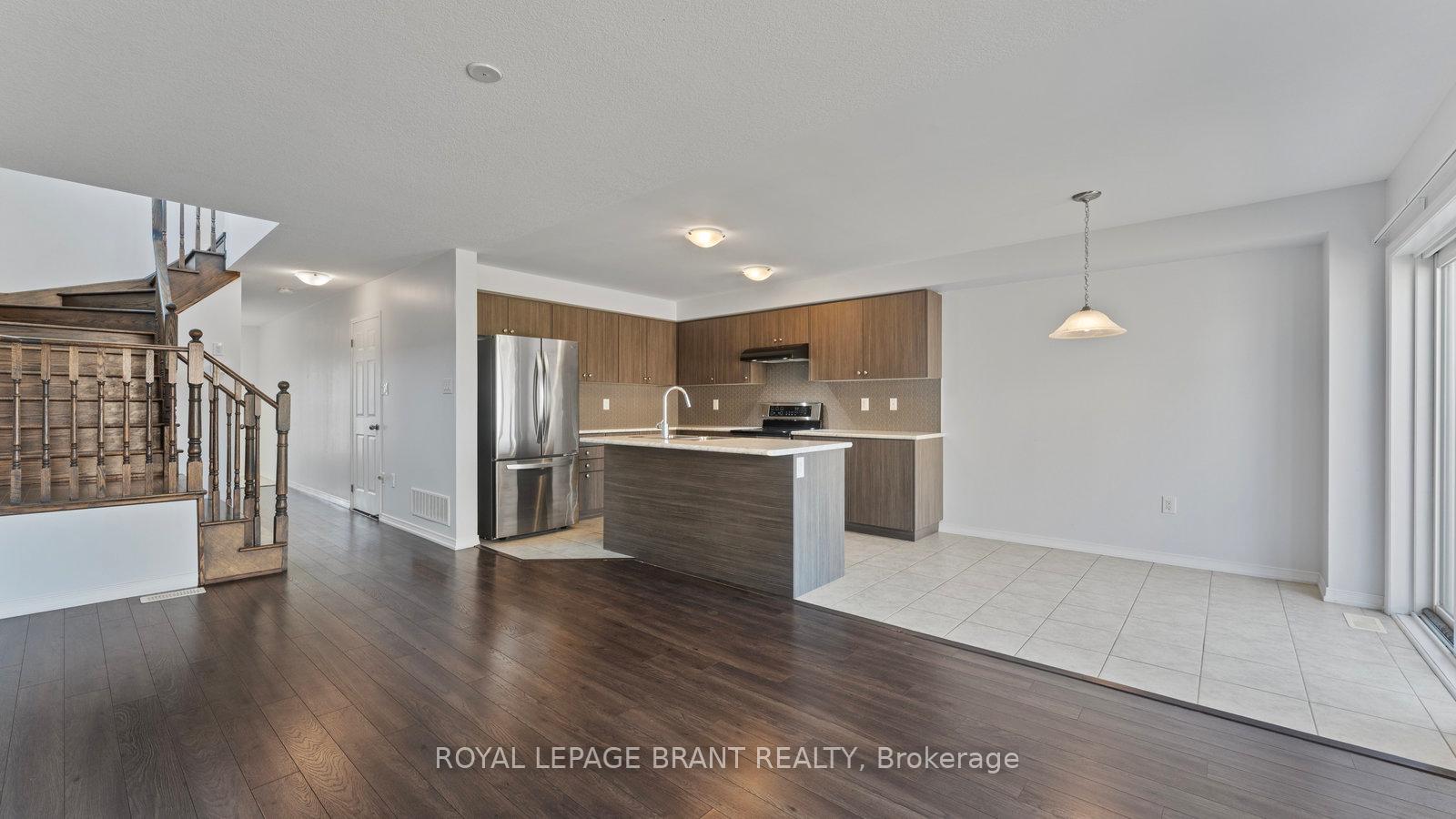Photo 11 of 18 Butcher Crescent, Brantford — HOMEH