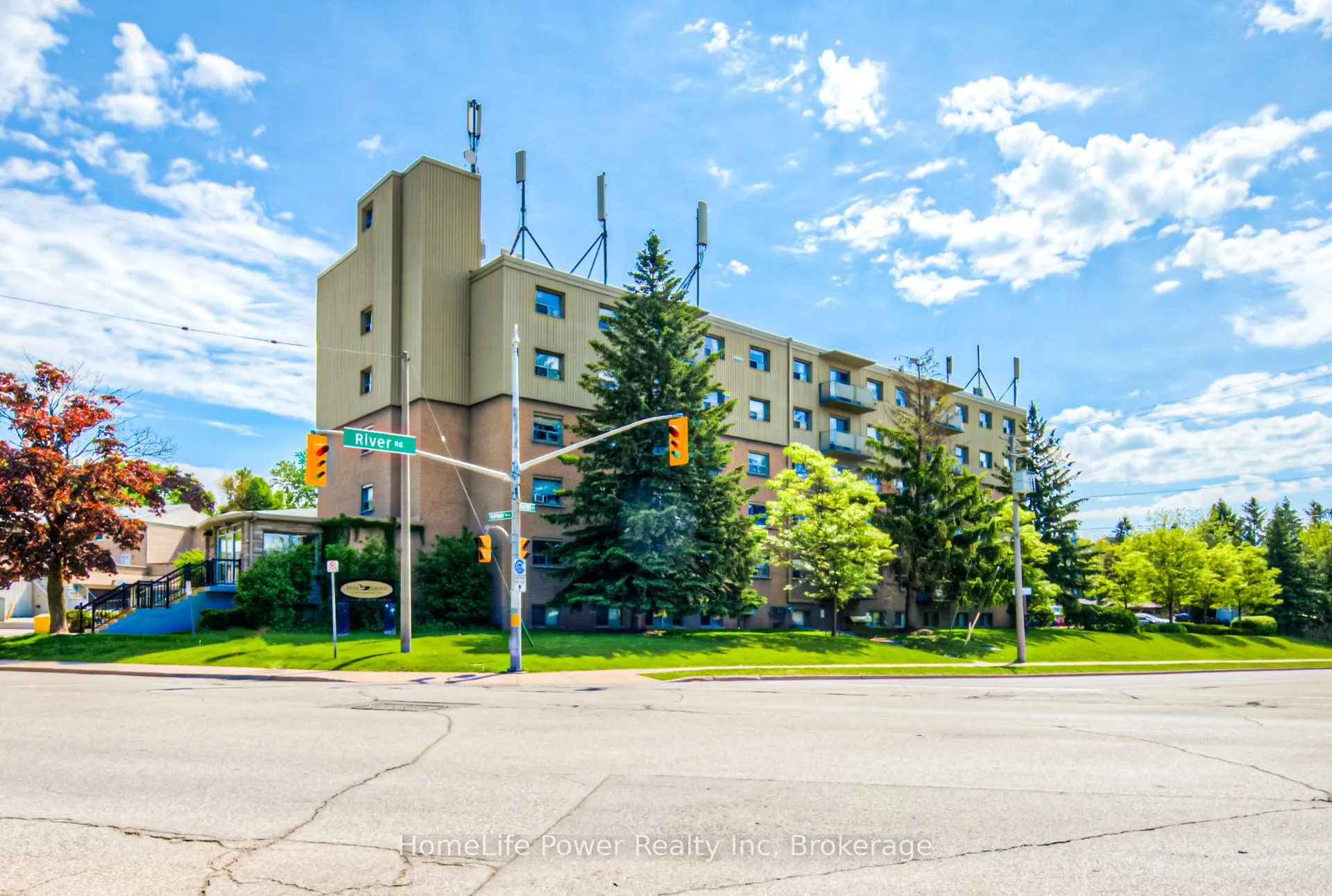 Photo 2 of Unit 501, 283 Fairway Road N, Kitchener — HOMEH