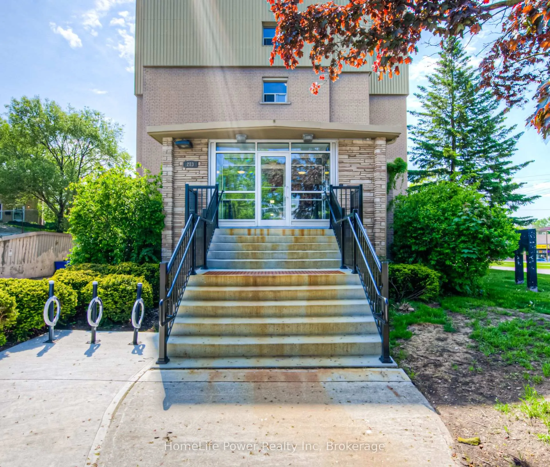 Photo 4 of Unit 501, 283 Fairway Road N, Kitchener — HOMEH