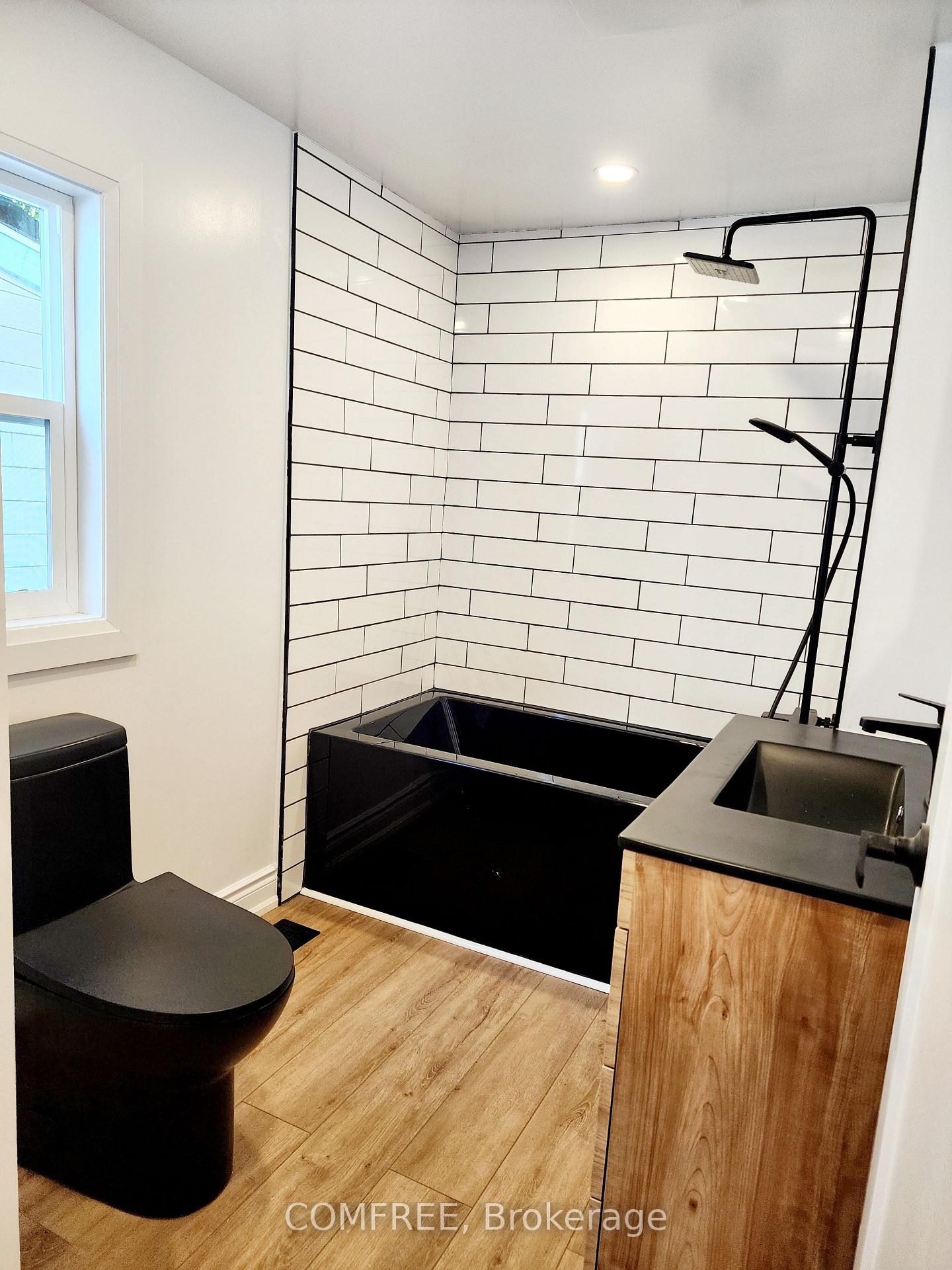 Photo 13 of 274 Bell Street S, Ottawa, West Centre Town — HOMEH